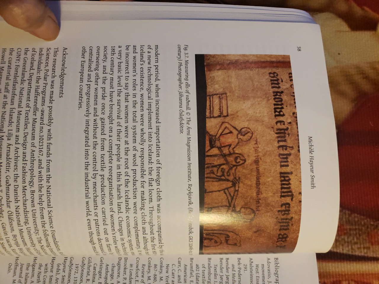 Textiles & the Medieval Economy: Production, Trade (2015, SC) Mint Condition