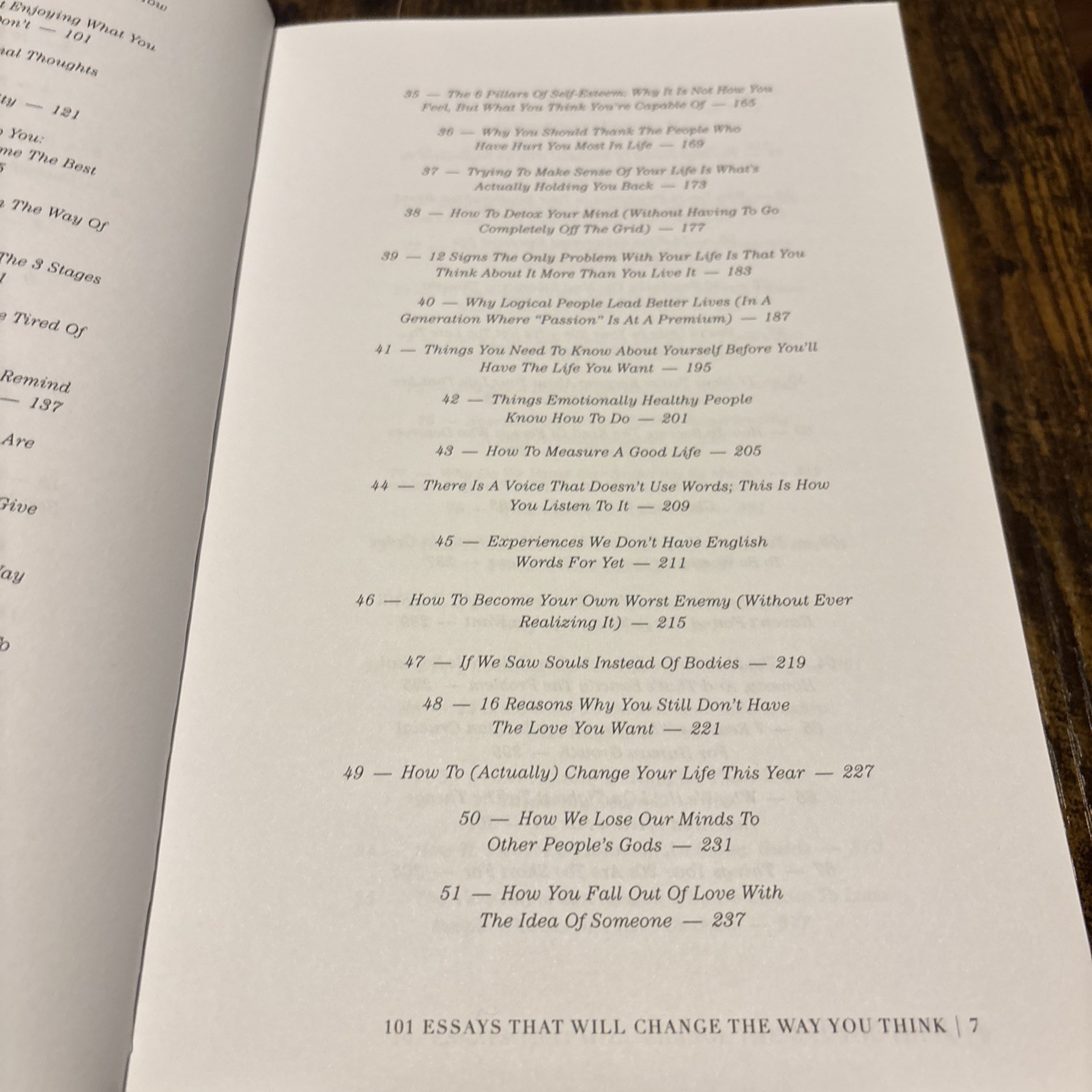 101 Essays That Will Change the Way You Think by Brianna Wiest