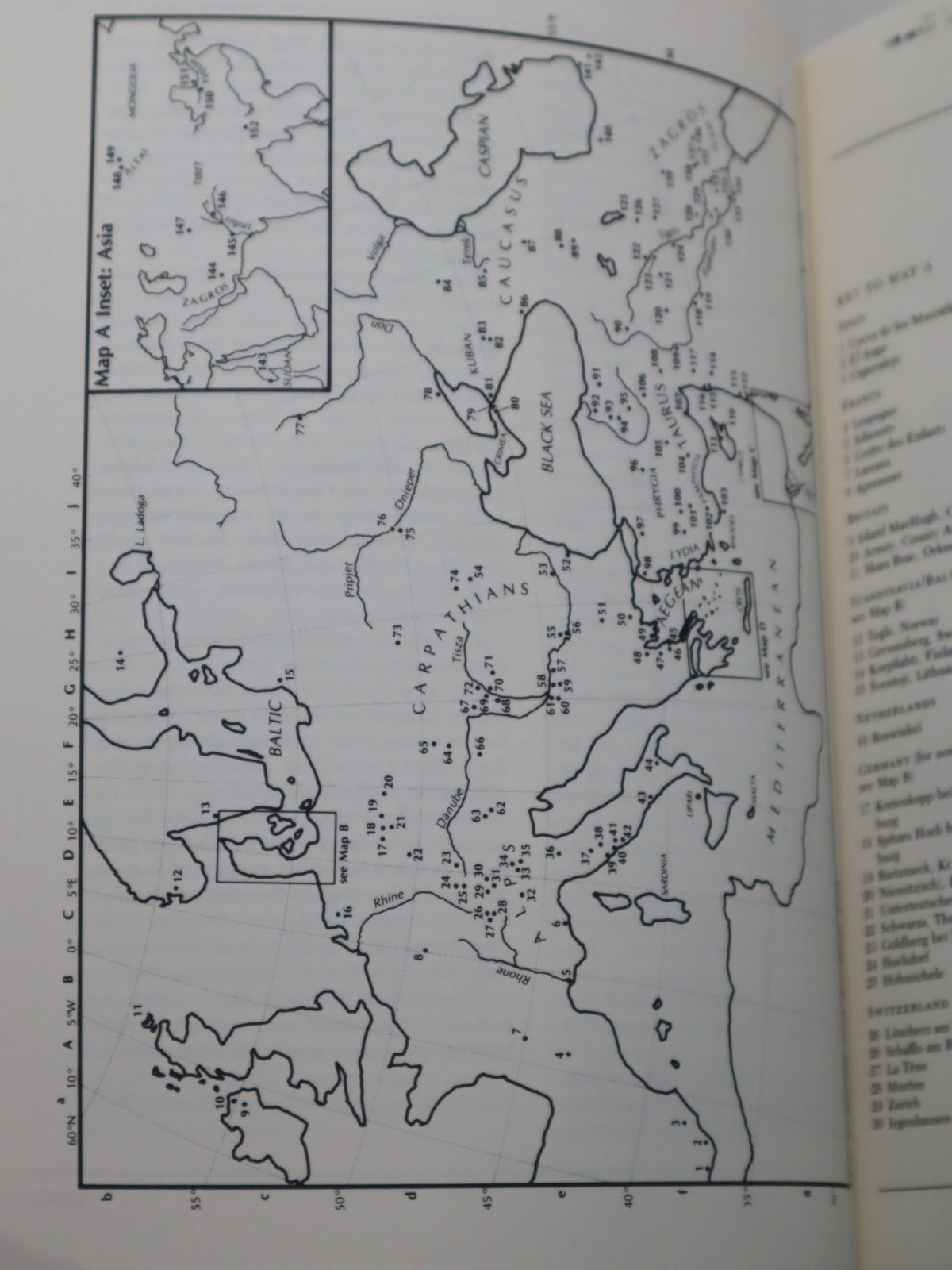 Prehistoric Textiles : The Development of Cloth in the Neolithic and Bronze Ages