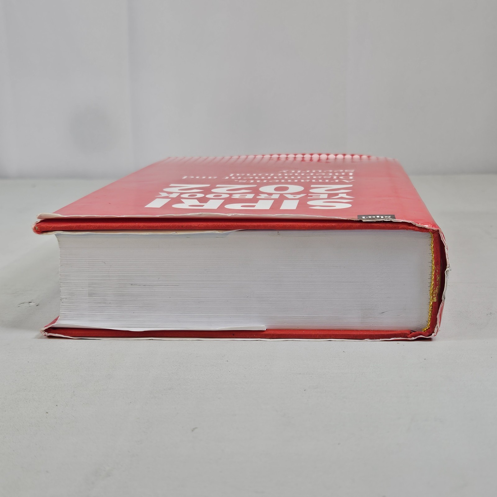 Sipri Yearbook Ser.: SIPRI Yearbook 2022 : Armaments, Disarmament and…
