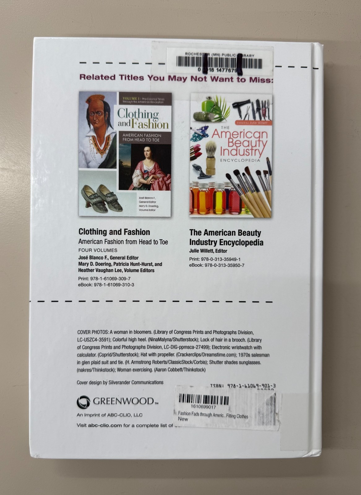 Fashion Fads Through American History : EX-LIBRARY