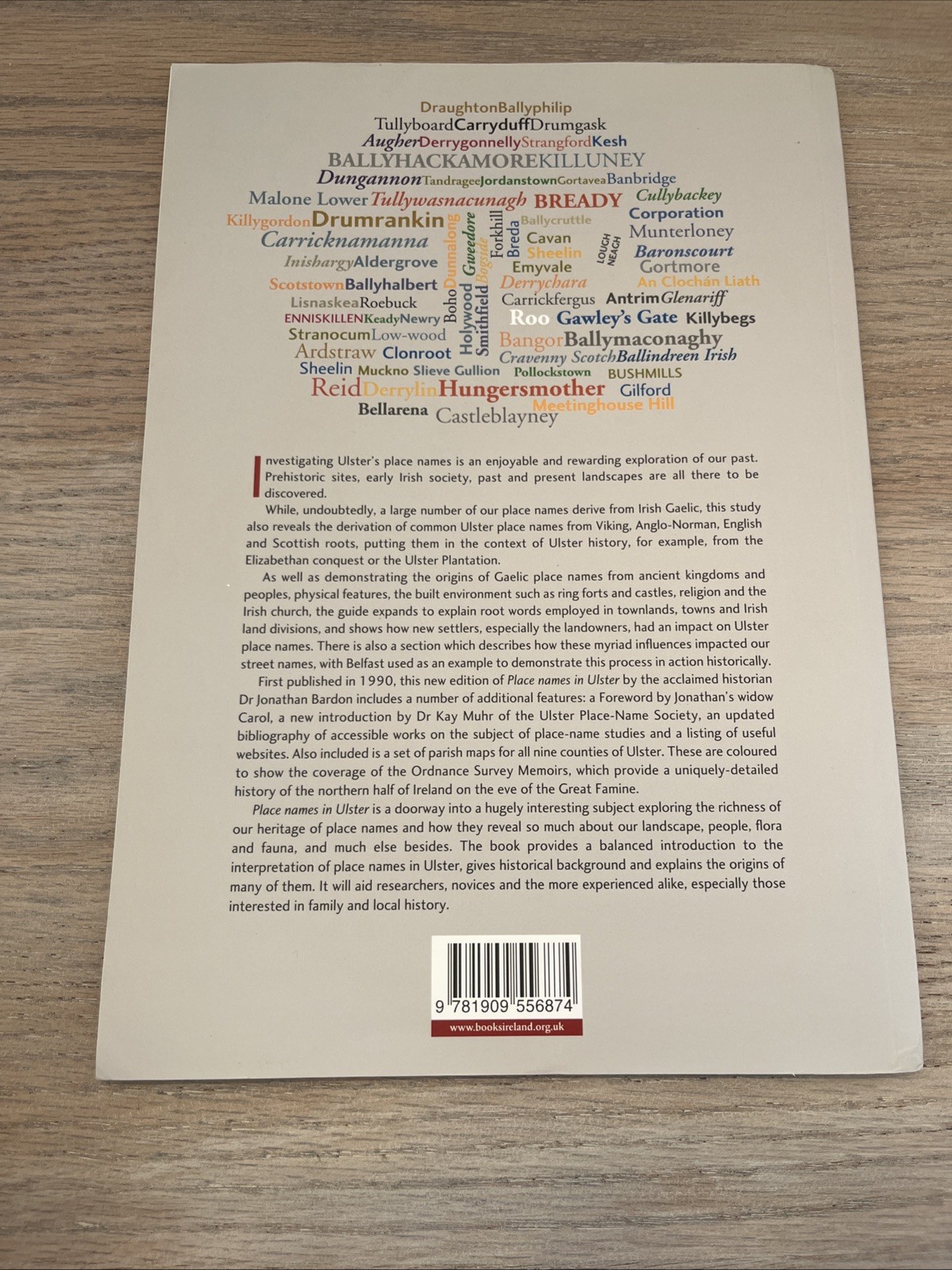 Place names in Ulster by Jonathan Bardon [Paperback, 66 pages]
