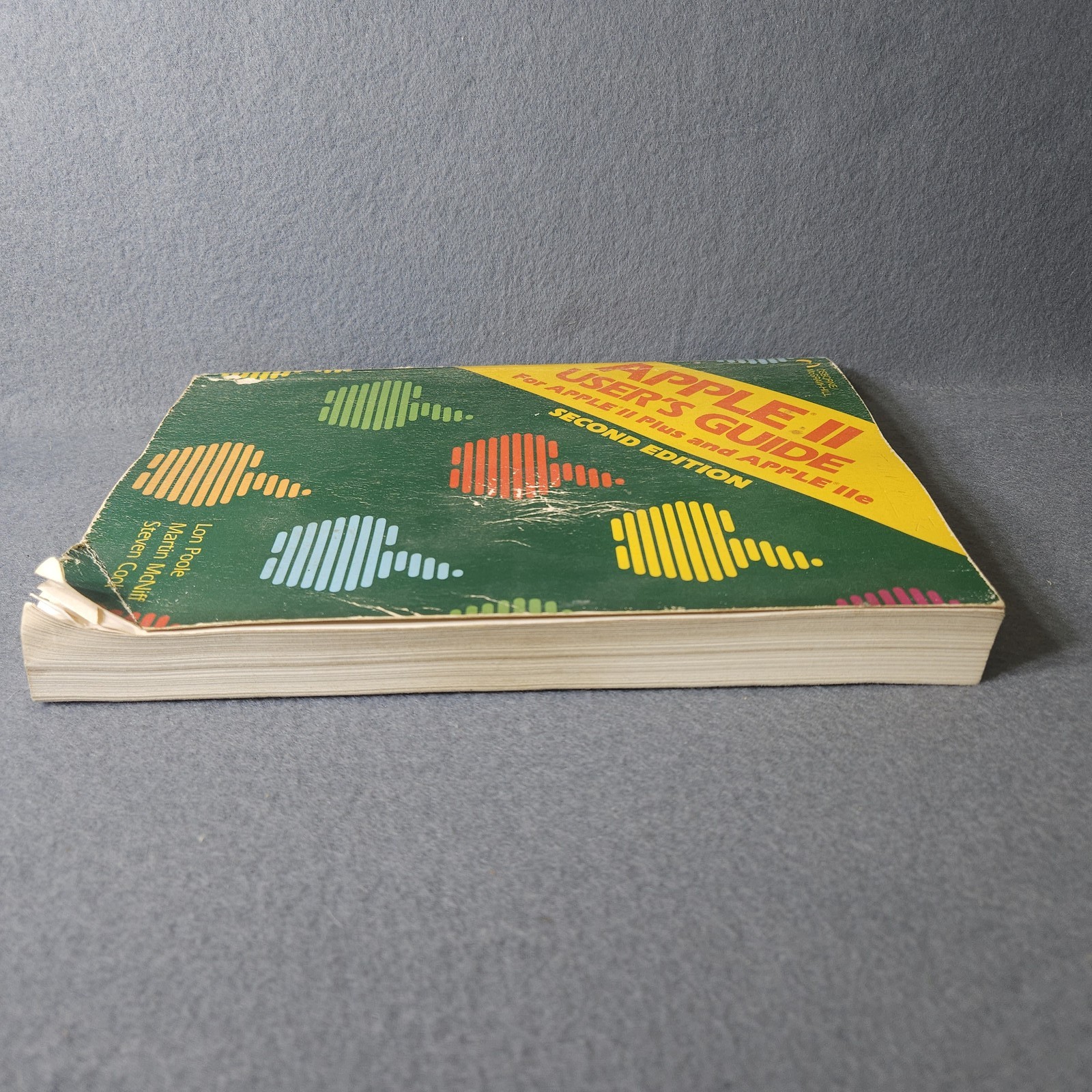 Apple II User’s Guide Second Edition Lon Poole Martin McNiff Steven Cook Osborne