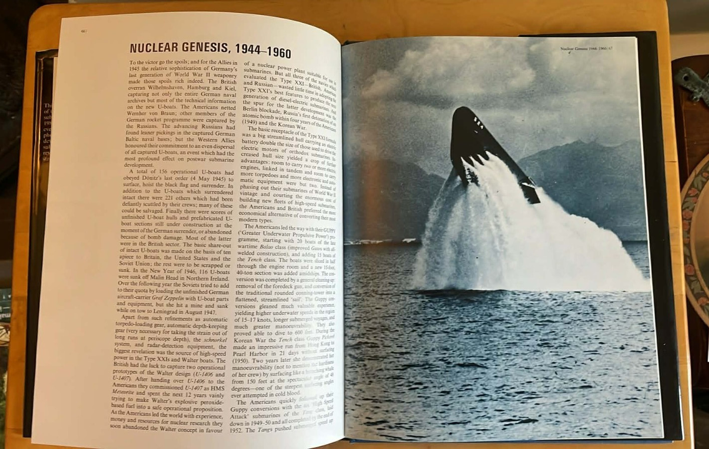 Vintage 1983 “Submarines” HC 1st Ed Book – Richard Humble | Jade Books / Chartwe