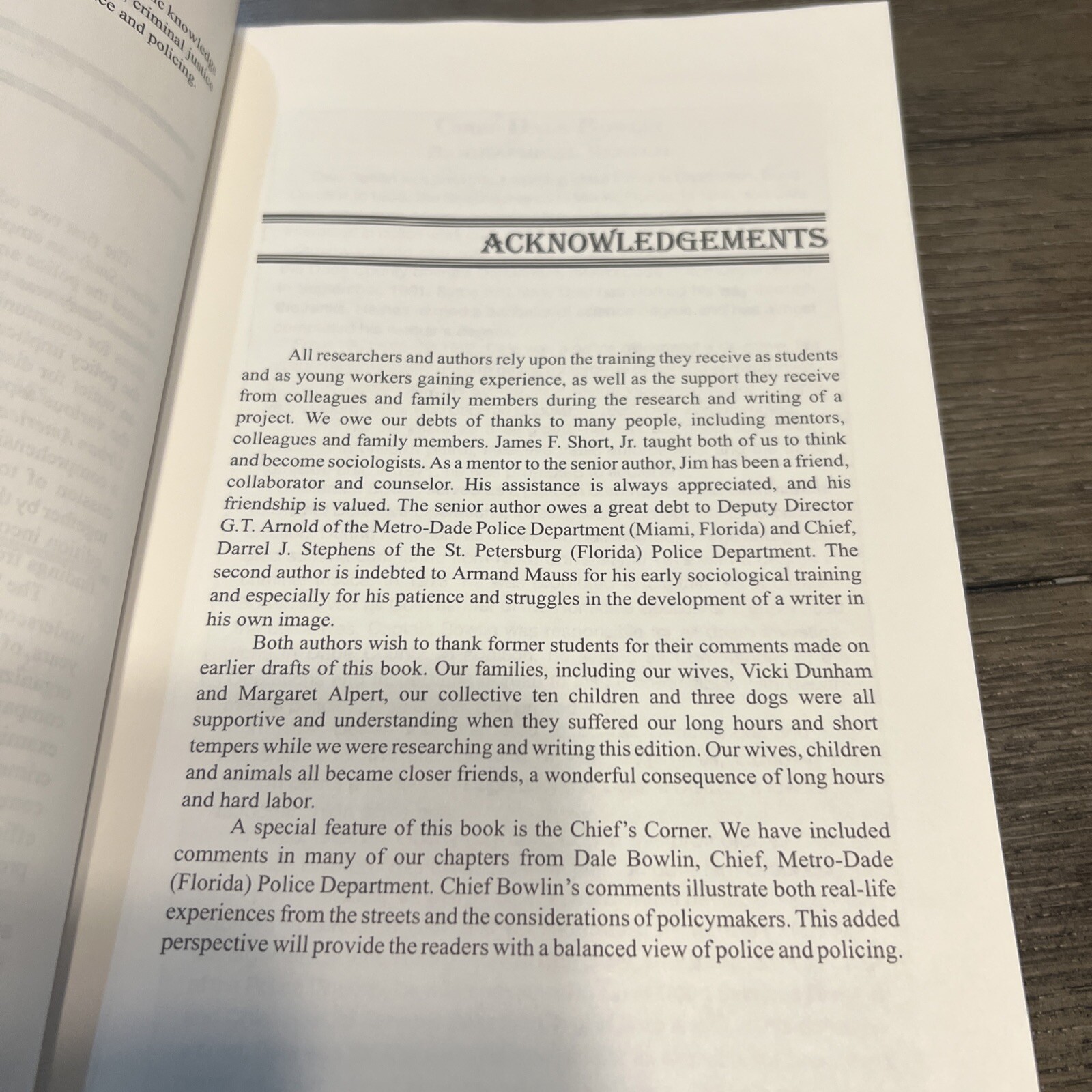 POLICING URBAN AMERICA By Geoffrey P. Alpert & Roger G. Dunham **GOOD**