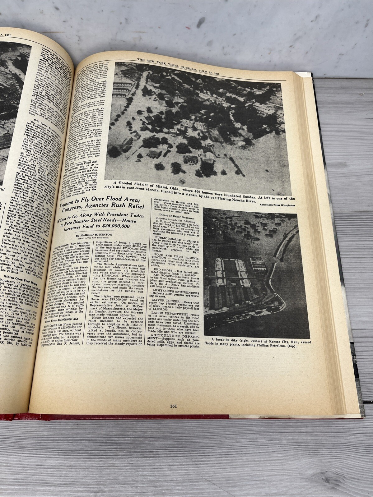 The New York Times – Page One The Major Events 1920-1975 – Disasters – Lot Of 3.