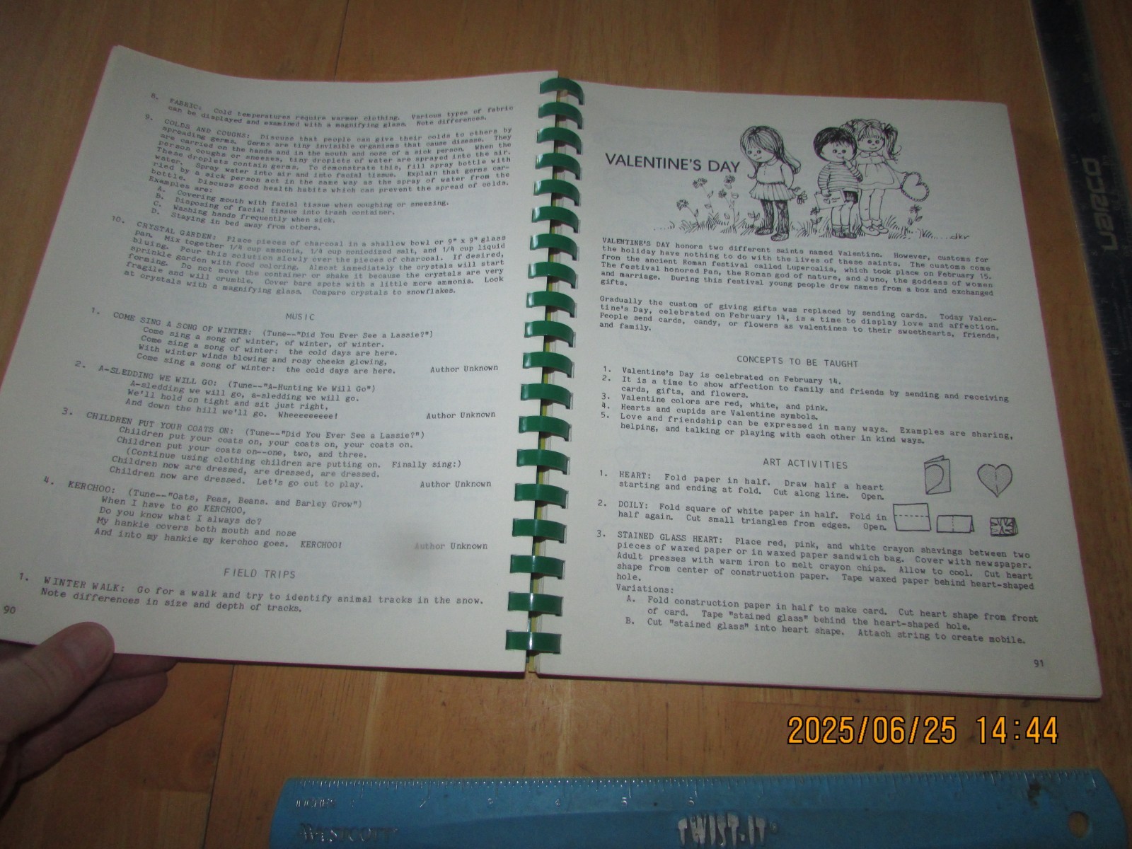 Early Childhood Activity Guide for Holidays and Seasons by Carol Beckman