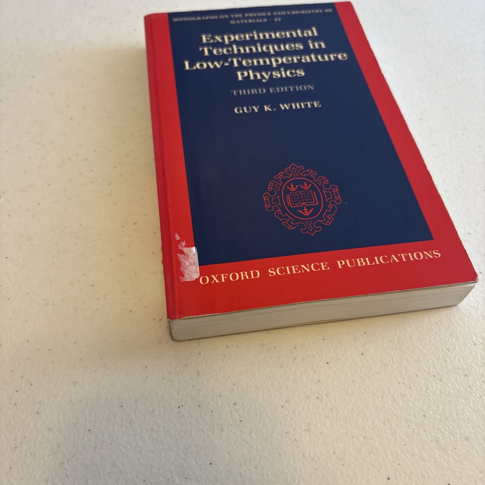 Monographs on the Physics and Chemistry of Materials Ser.: Experimental…