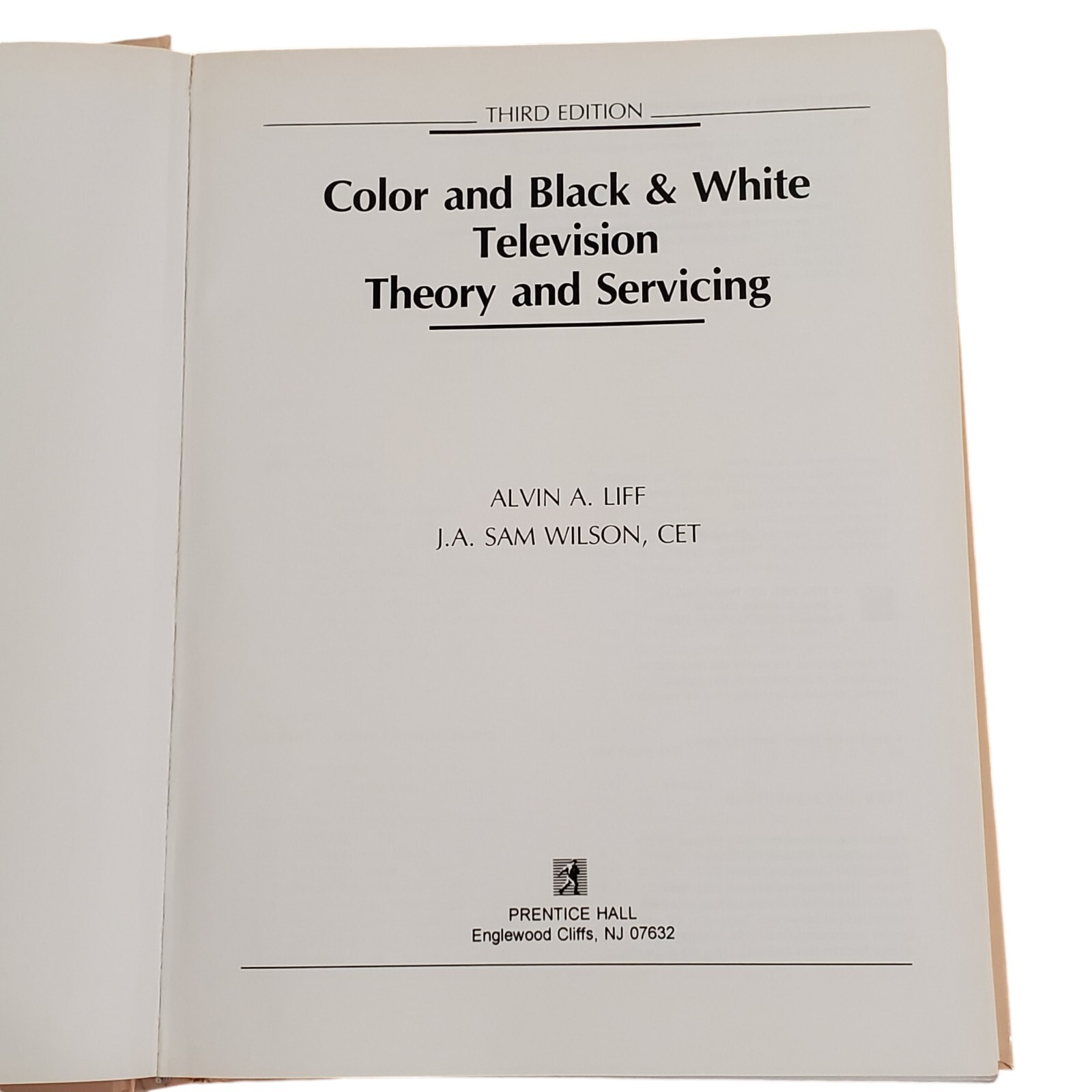 Color & Black/White TV Theory & Servicing by Sam Wilson – Rare, Out of Print New