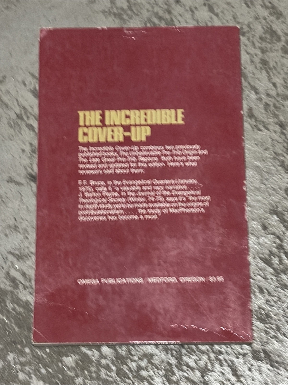 Incredible Cover-Up by Dave MacPherson (Trade Paperback)