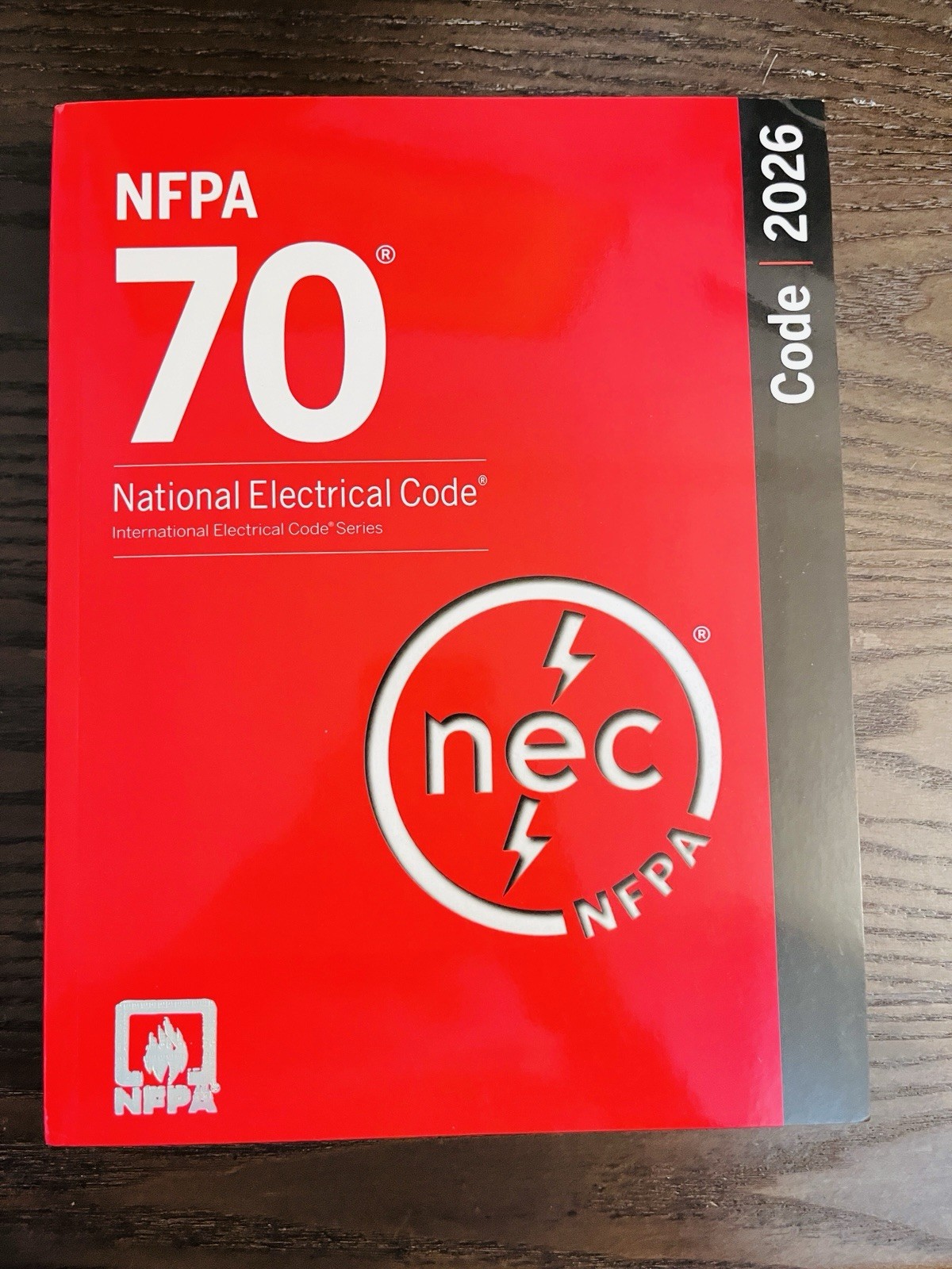 NFPA 70, National Electrical Code : 2026 Edition by National Fire Protection PB