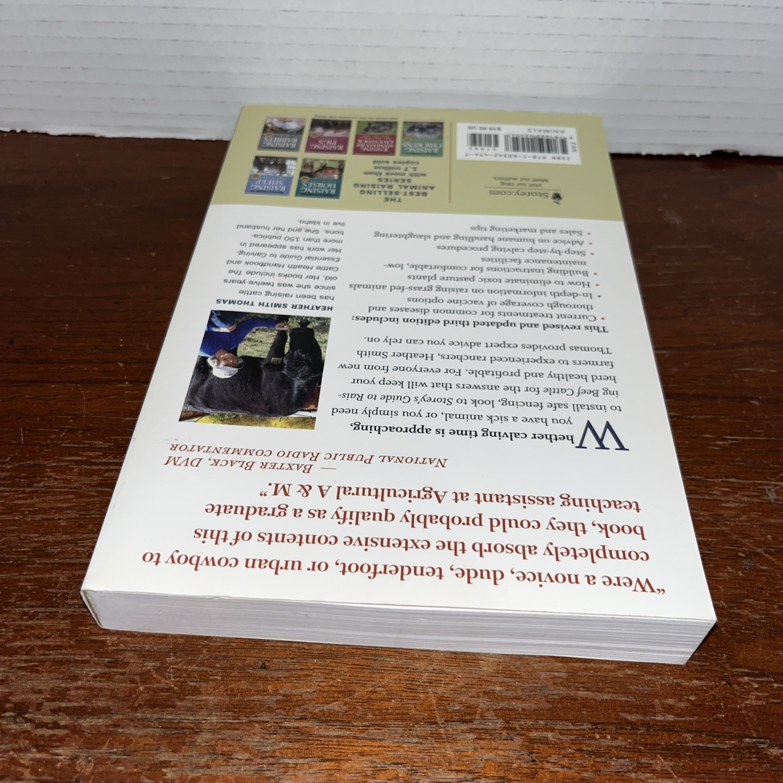 Storey’s Guide to Raising Beef Cattle – Heather Smith Thomas – Shelf Wear #2