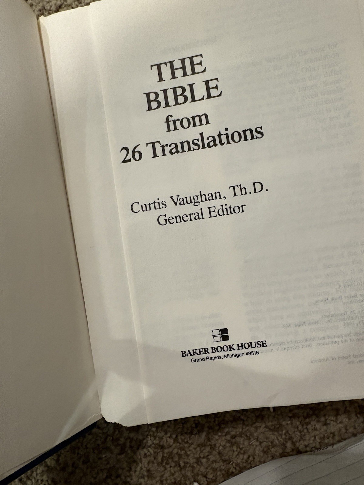 THE WORD: THE BIBLE FROM 26 TRANSLATIONS By Curtis Vaughan – Hardcover EXCELLENT