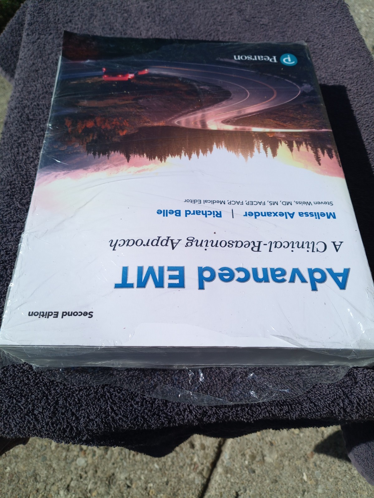 Advanced EMT: A Clinical-Reasoning Approach 2nd Edition Loose Leaf SEALED