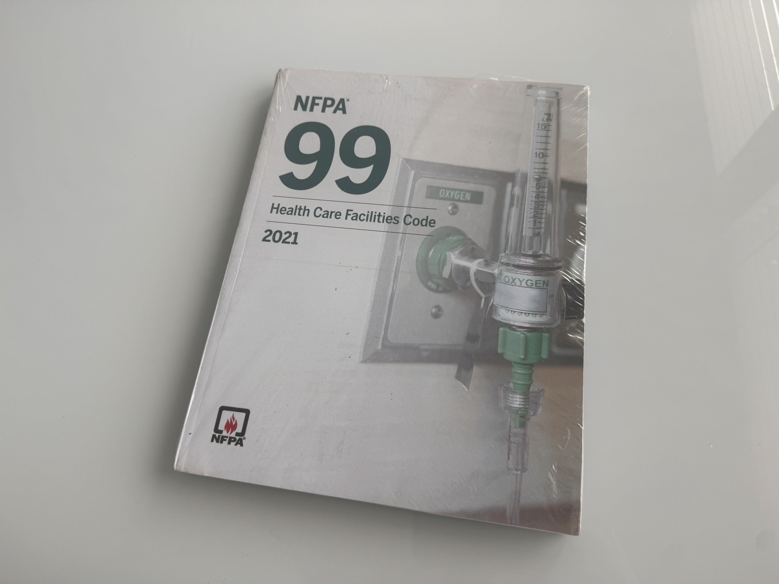 NFPA 99 Health Care Facilities Code 2021 Edition 2021 PAPERBACK USA STOCK.