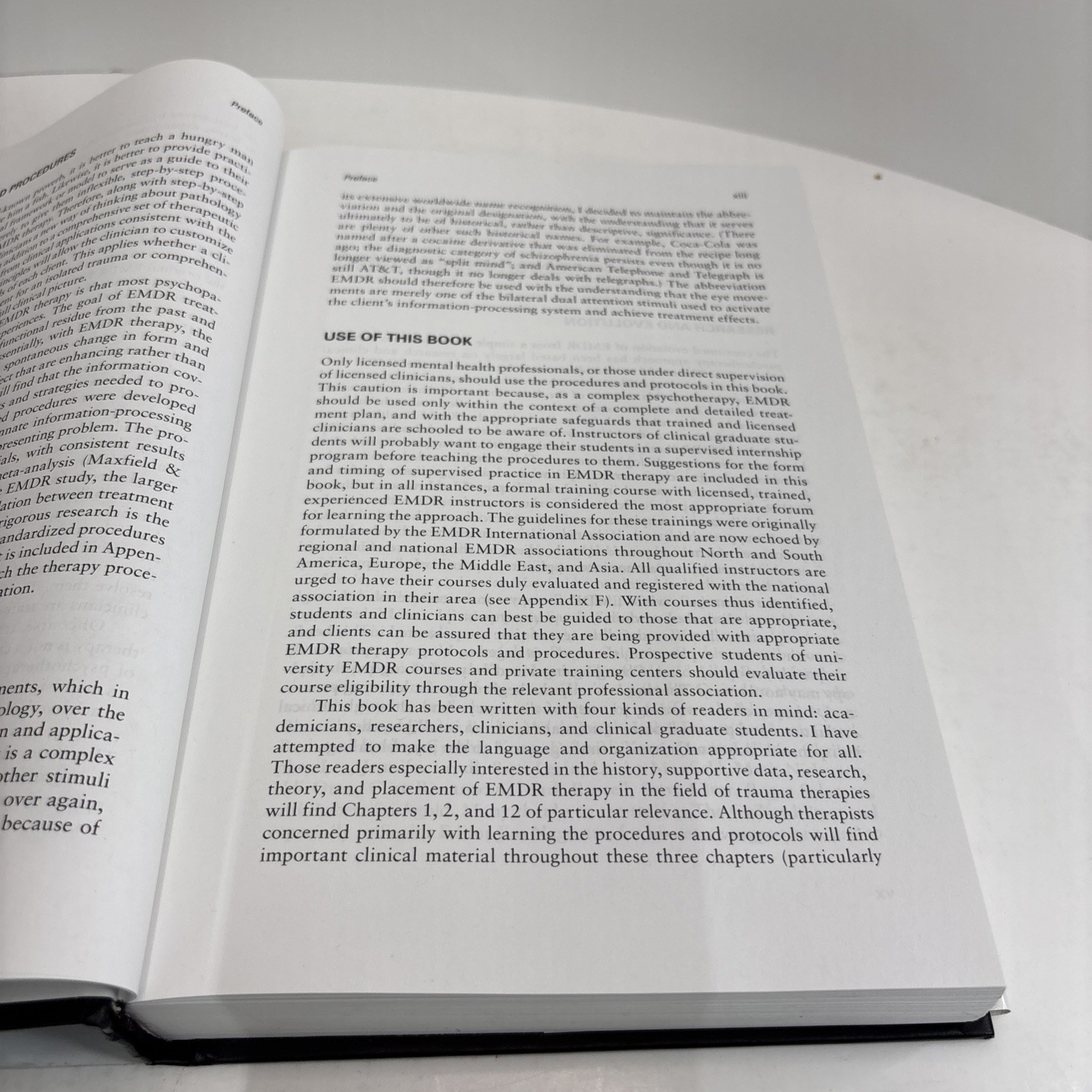 Eye Movement Desensitization and Reprocessing (EMDR) Therapy : Basic Principles,
