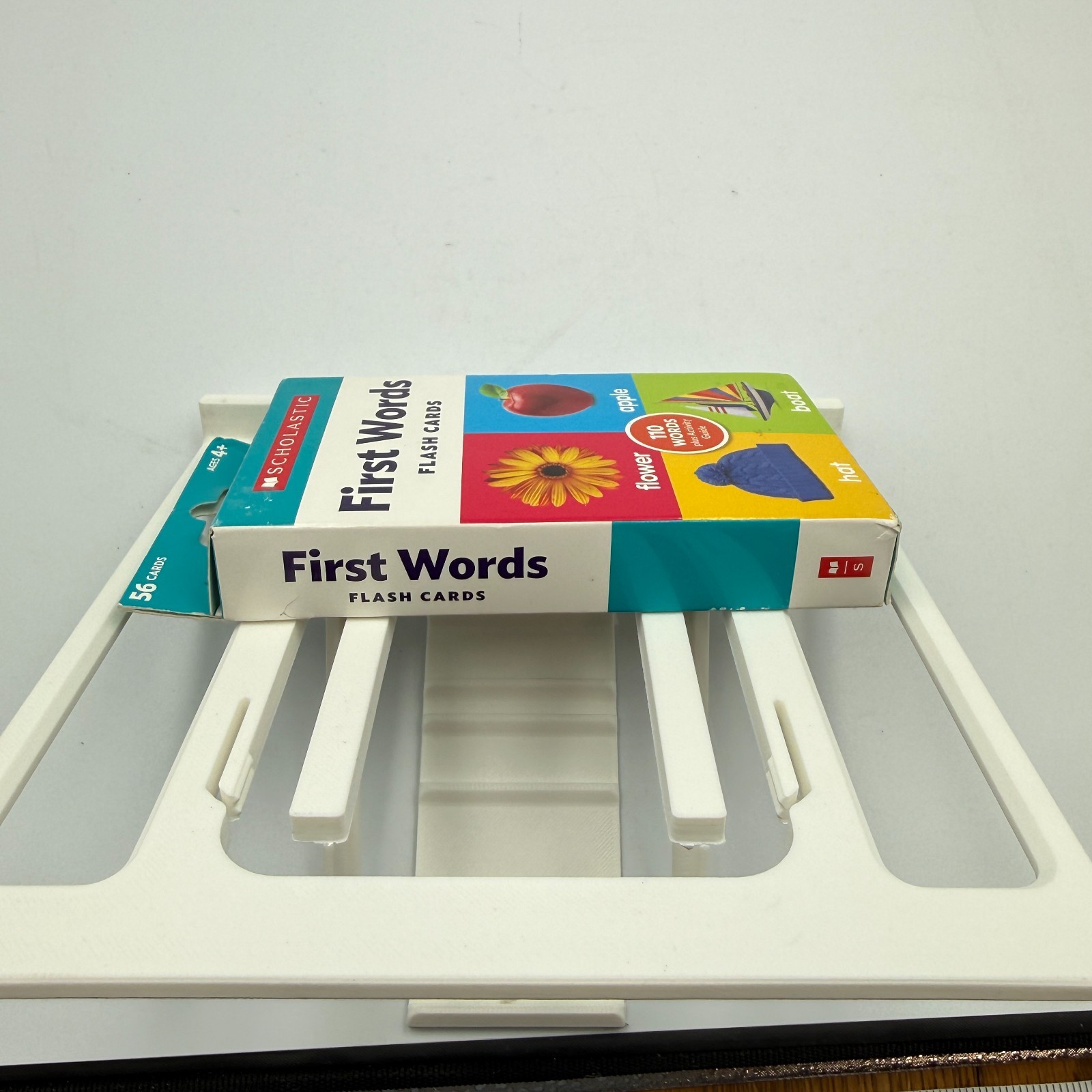Flash Cards: First Words – Cards By Scholastic – GOOD