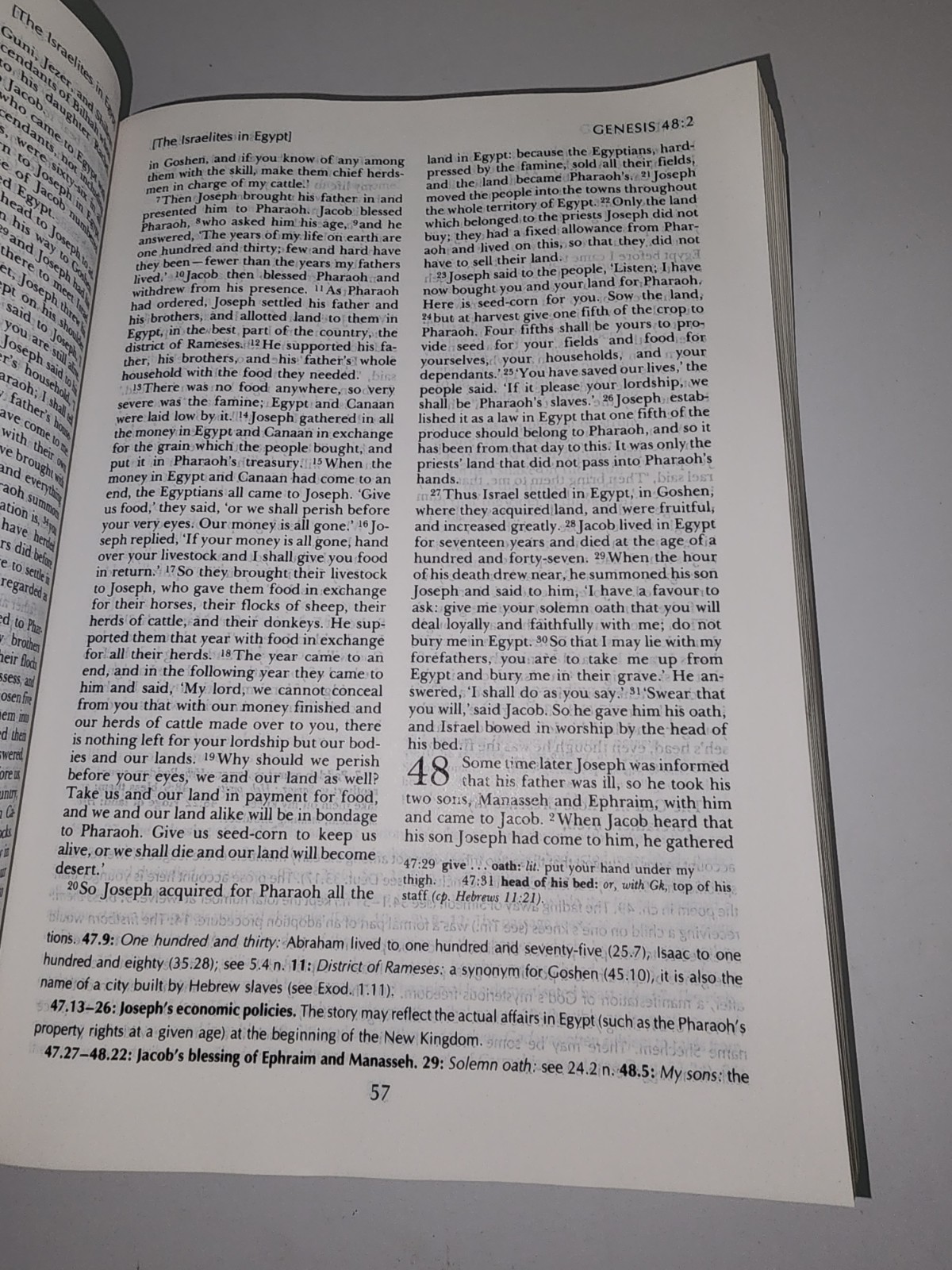 The Oxford Study Bible: Revised English Bible with the Apocrypha – paperback…