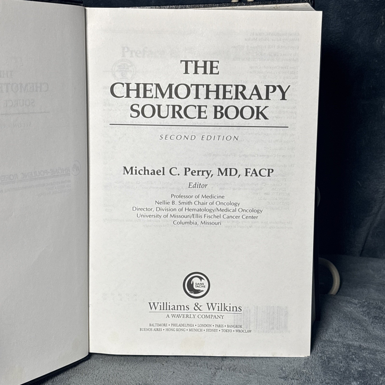 The Chemotherapy Source Book HC-1518pg Special Sales Copy