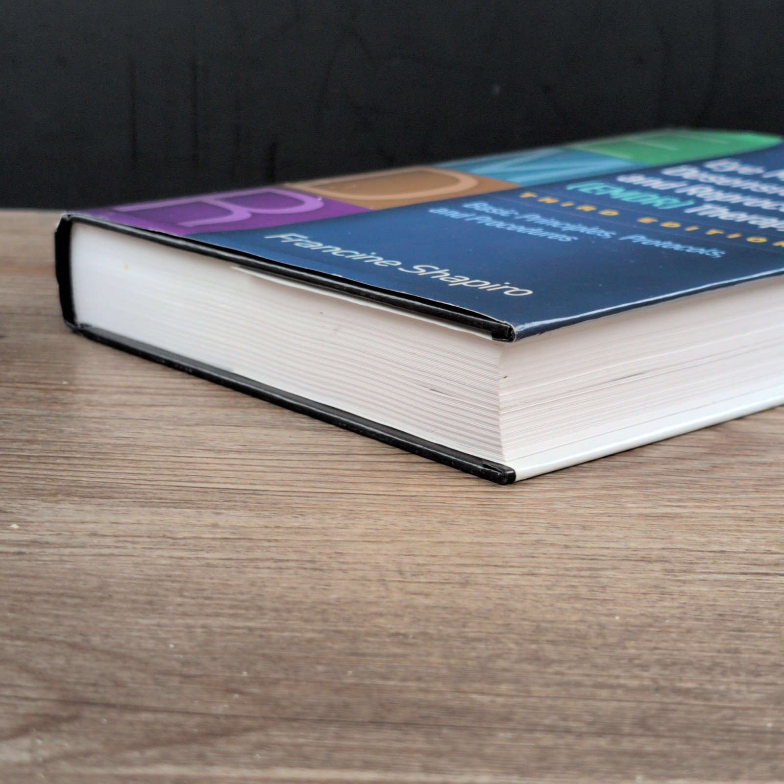 Eye Movement Desensitization and Reprocessing (EMDR) Therapy Basic Principles HC