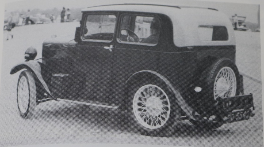 Triumph Cars : The Complete Story by Graham Robson Richard M. Langworth 350 pgs