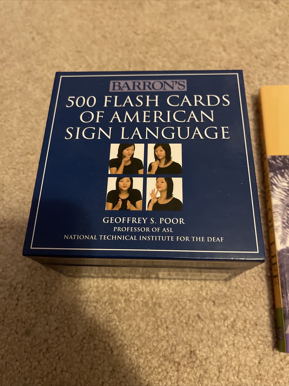 500 Flash Cards of American Sign Language With Book, 1,000 Signs Of Life