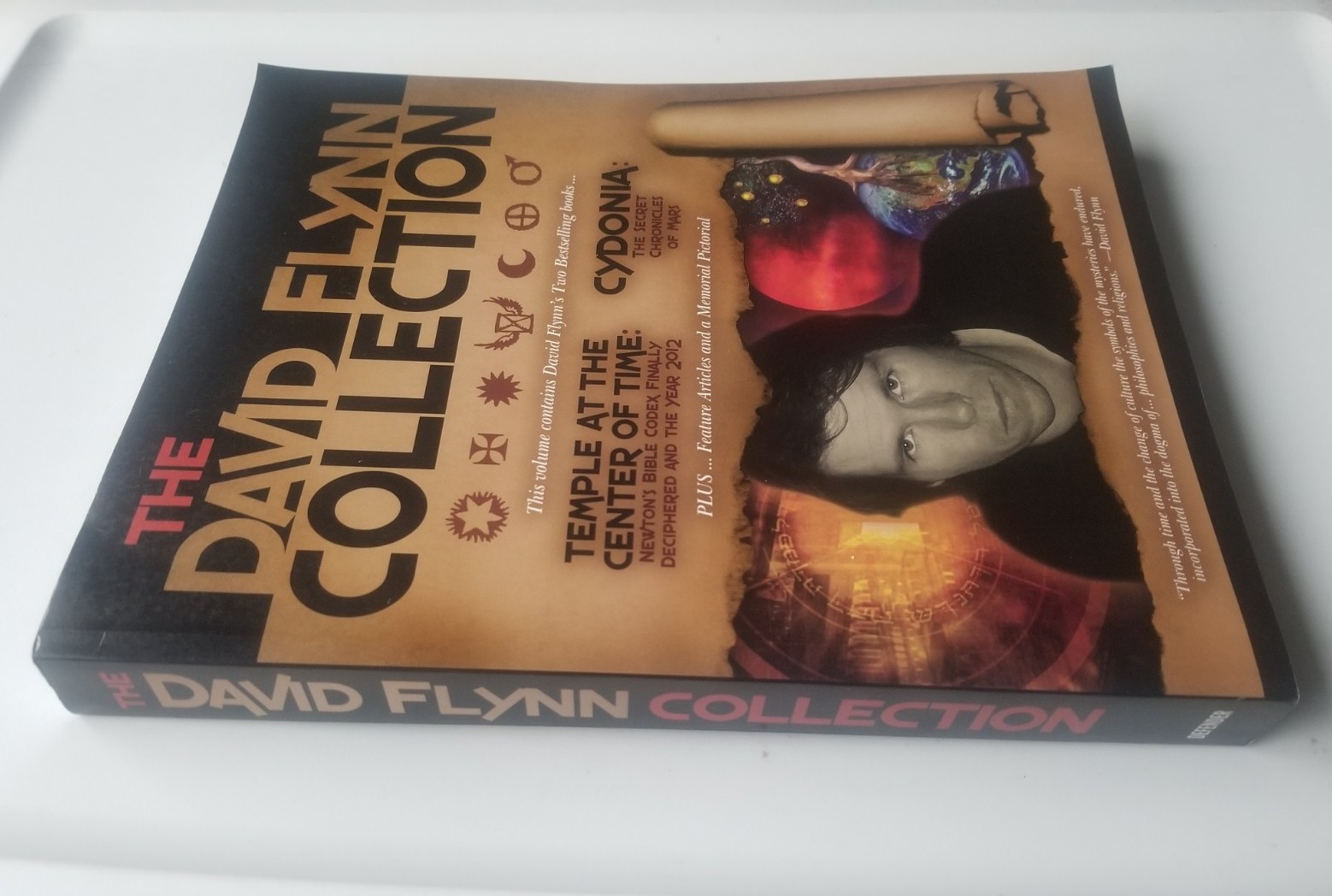 The David Flynn Collection: Cydonia & Temple At The Center Of Time Paperback