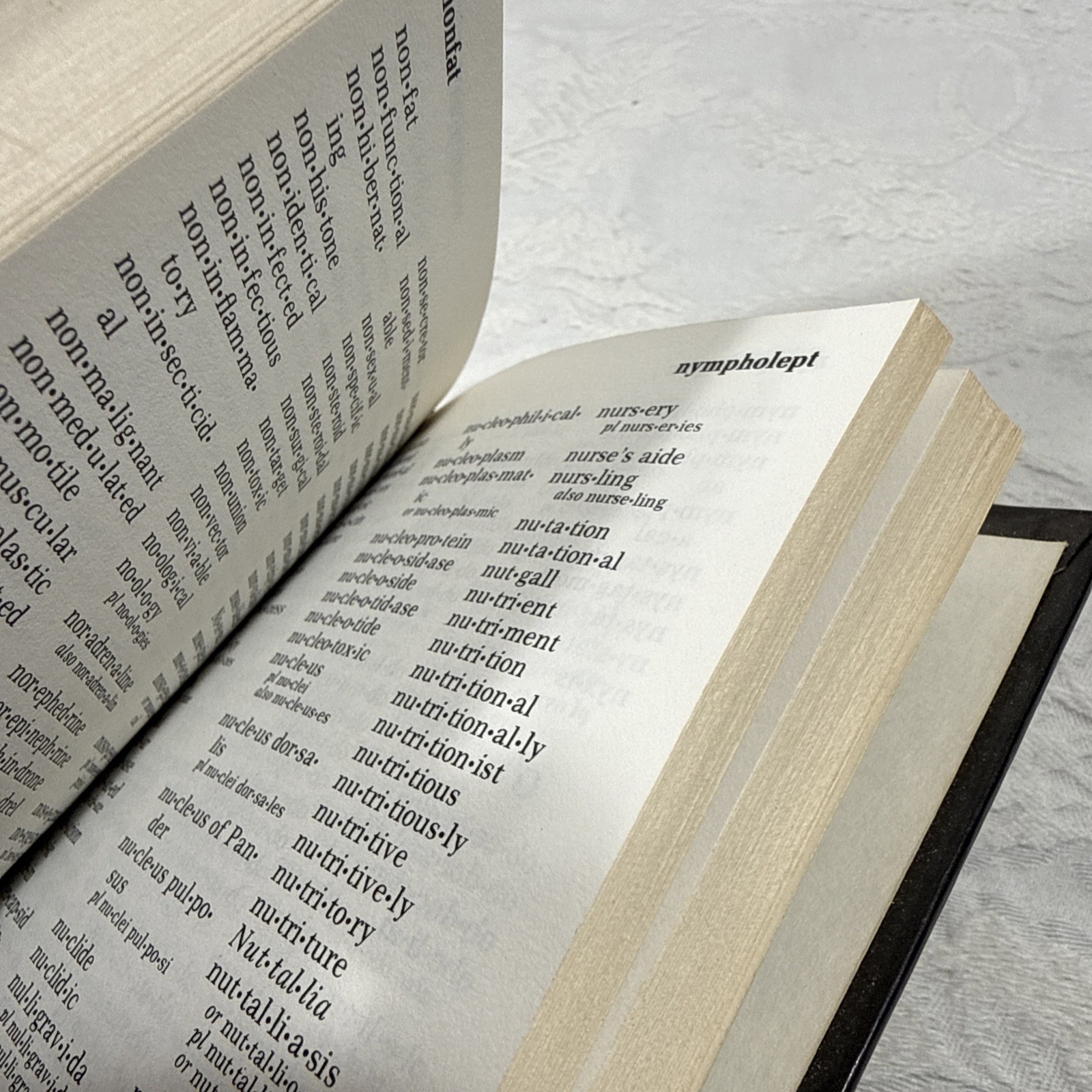 1975 Websters Medical Speller Small Size Hardcover Textbook By Merriam-Webster
