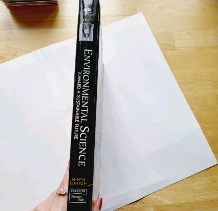 Environmental Science 9th Edition with CD Rom Richard T. Wright 2005 HC Book