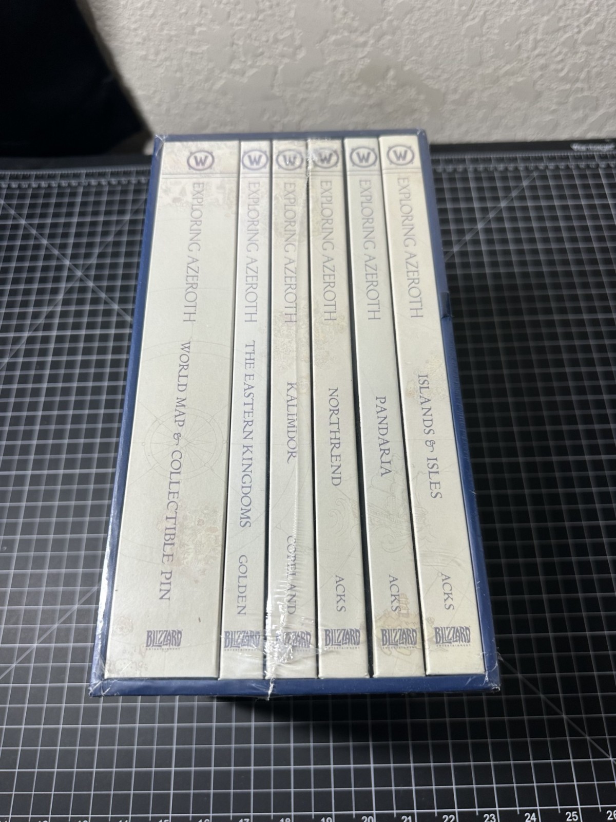 World of Warcraft: Exploring Azeroth: The Complete Collection – SEALED!