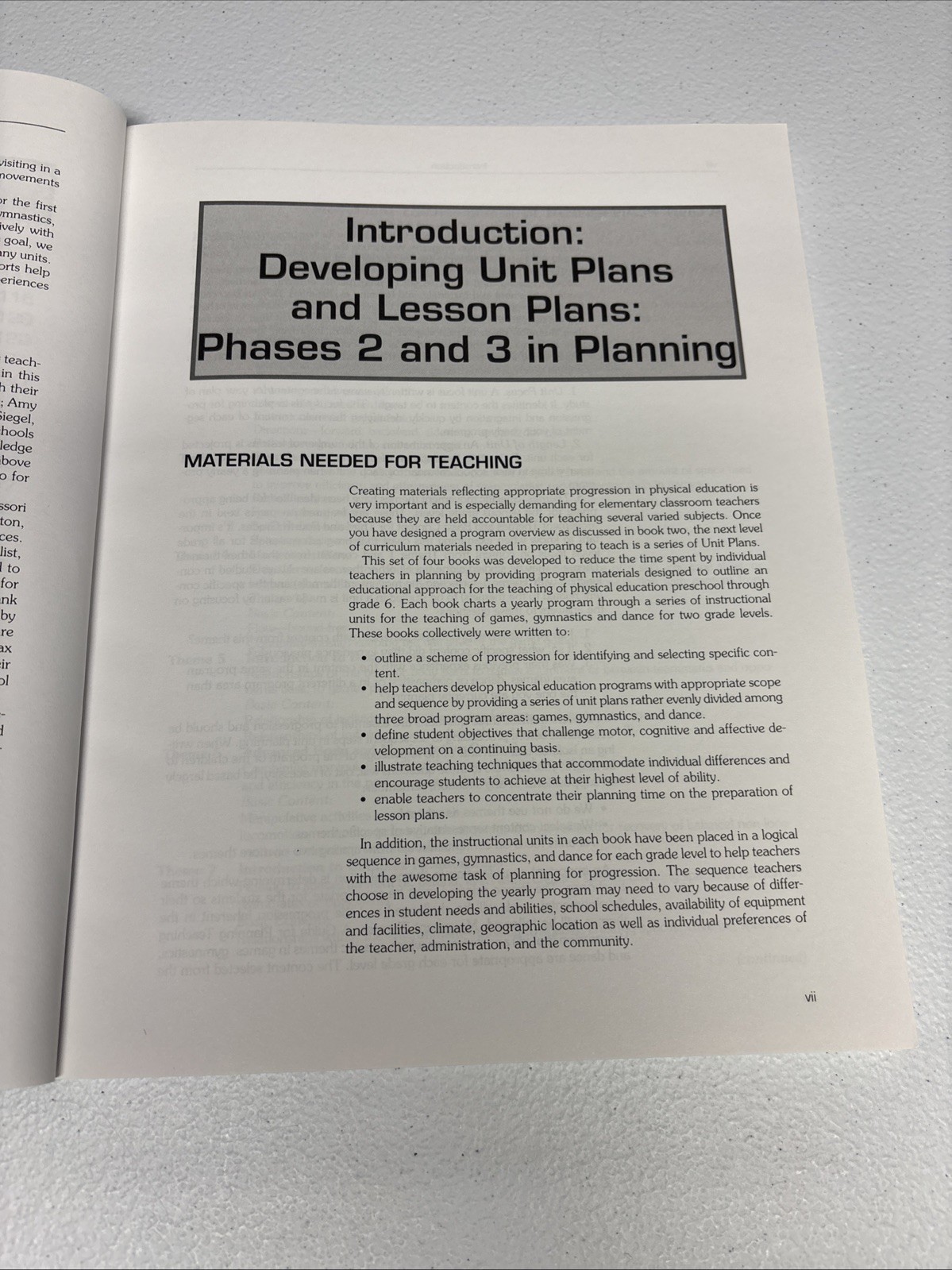 Physical Education Unit Plans for Grades 3-4 by Dawn Clark, Bette Logsdon,…