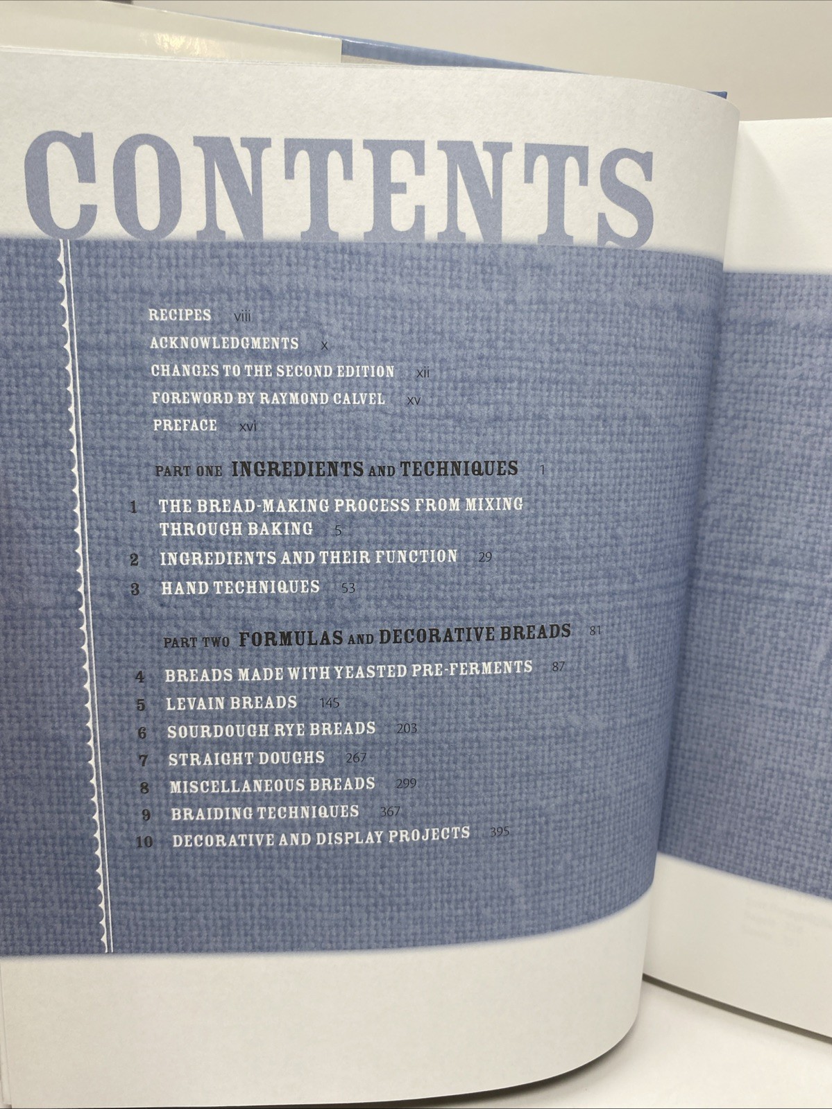 Bread : A Baker’s Book of Techniques and Recipes by Jeffrey Hamelman (2013)