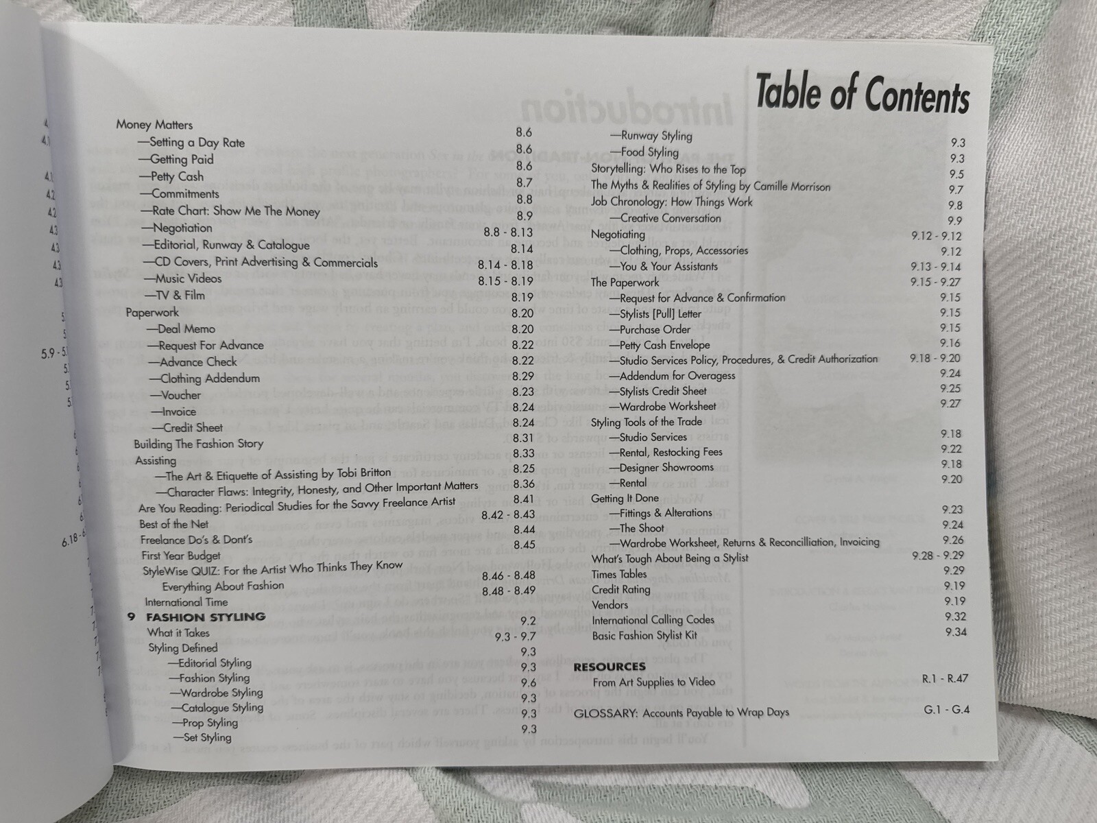 RareCrystal Wright’s Hair Makeup & Fashion Styling Guide – 5th Ed, Blasco Estate