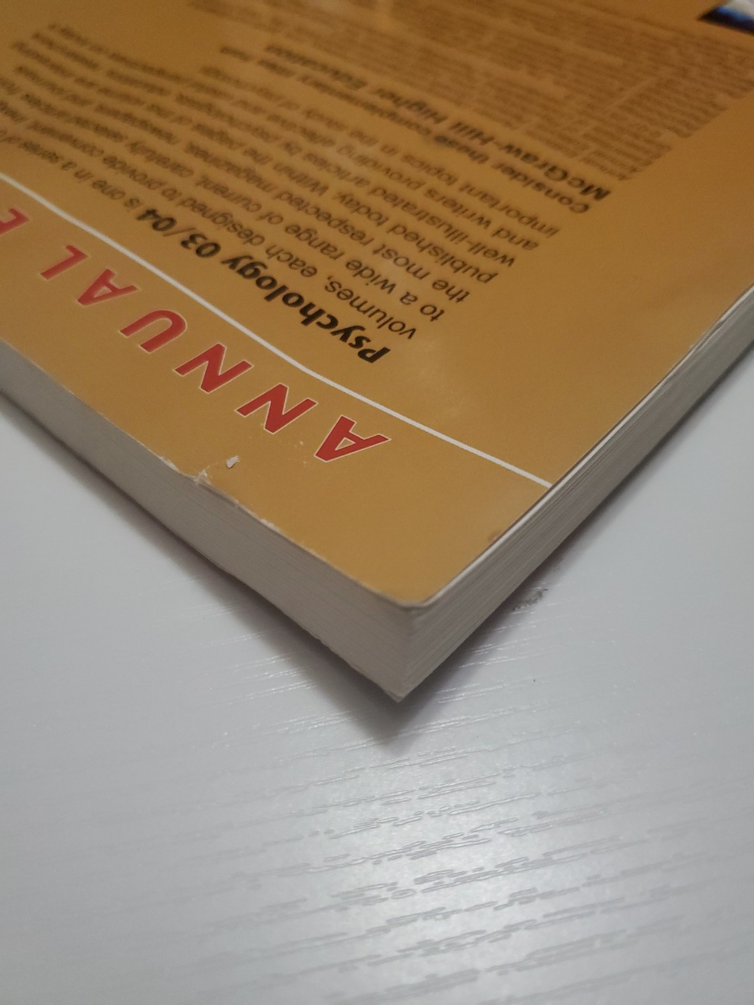 Annual Editions Psychology 03/04 Dushkin McGraw Hill Trade Paperback Textbook