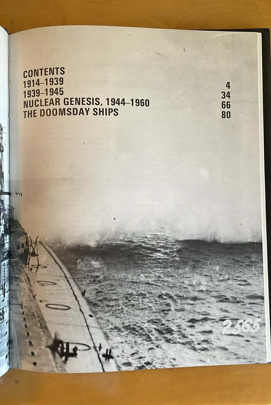 Vintage 1983 “Submarines” HC 1st Ed Book – Richard Humble | Jade Books / Chartwe
