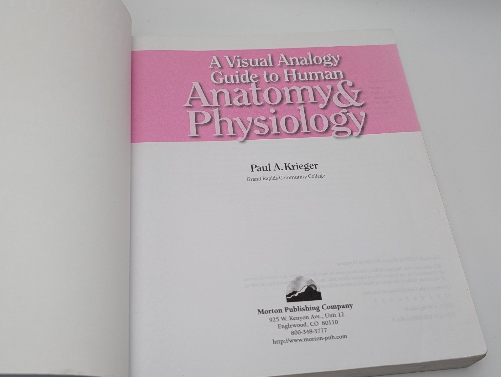 Visual Analogy Guide to Anatomy and Physiology by Paul A. Krieger (2009,…