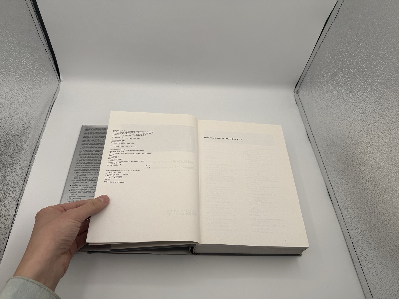 The Art of Electronics Horowitz Hill 2nd Edition 1989 Hardcover Cambridge Univ