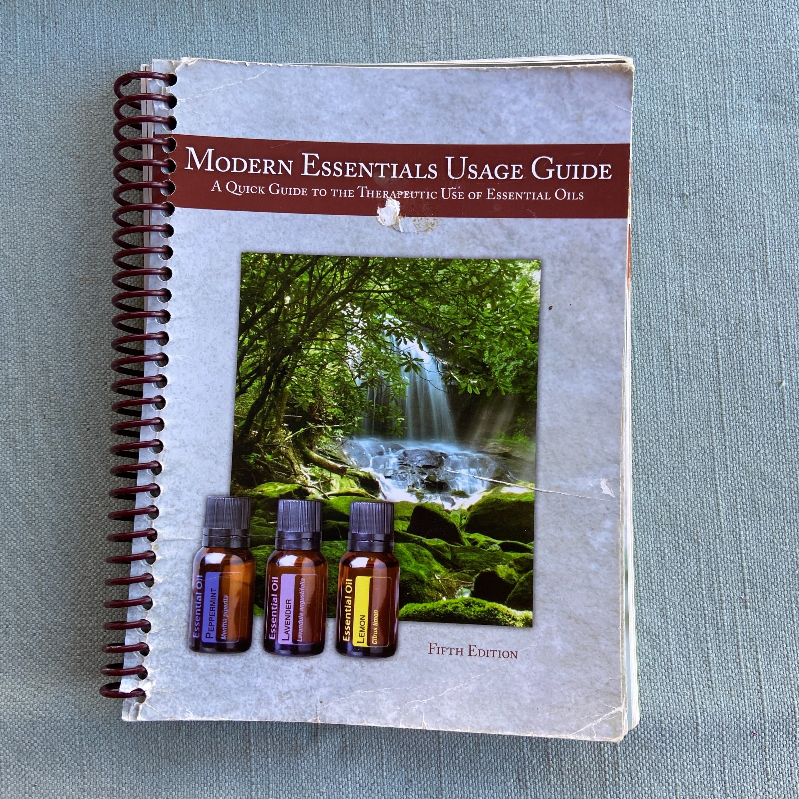 Essential Oils Book Lot Life Science Pocket Reference User Guide Modern Emotions