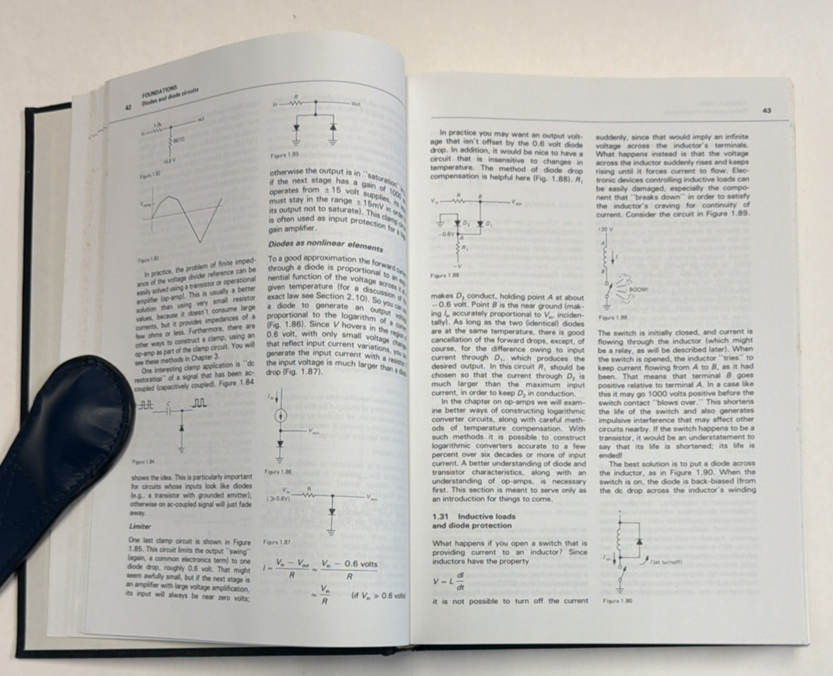 Art of Electronics by Paul Horowitz and Winfield Hill 1986 Reprint HC D
