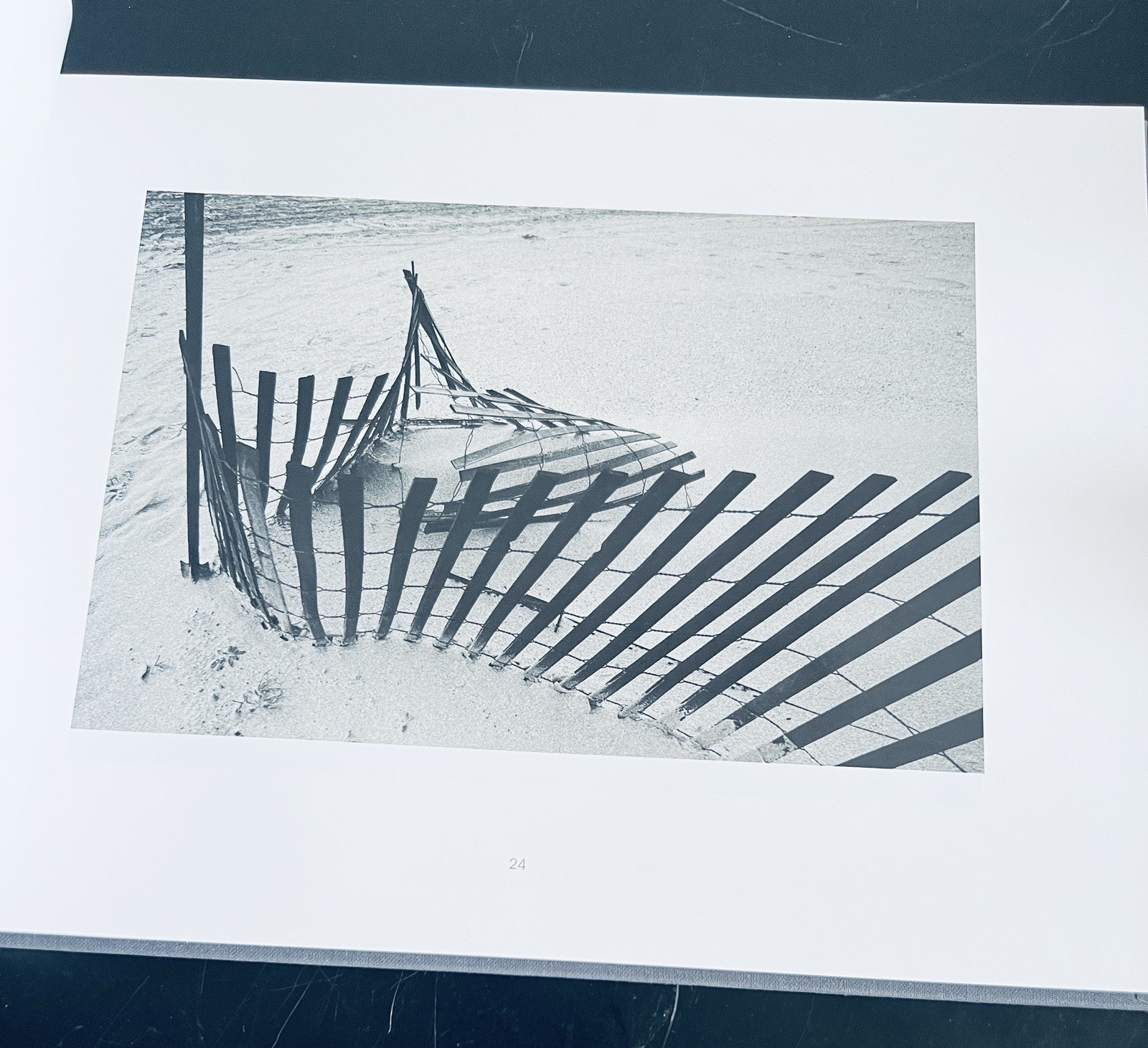 BLACK AND WHITE LONG BEACH photographs by Doug Hawks HC