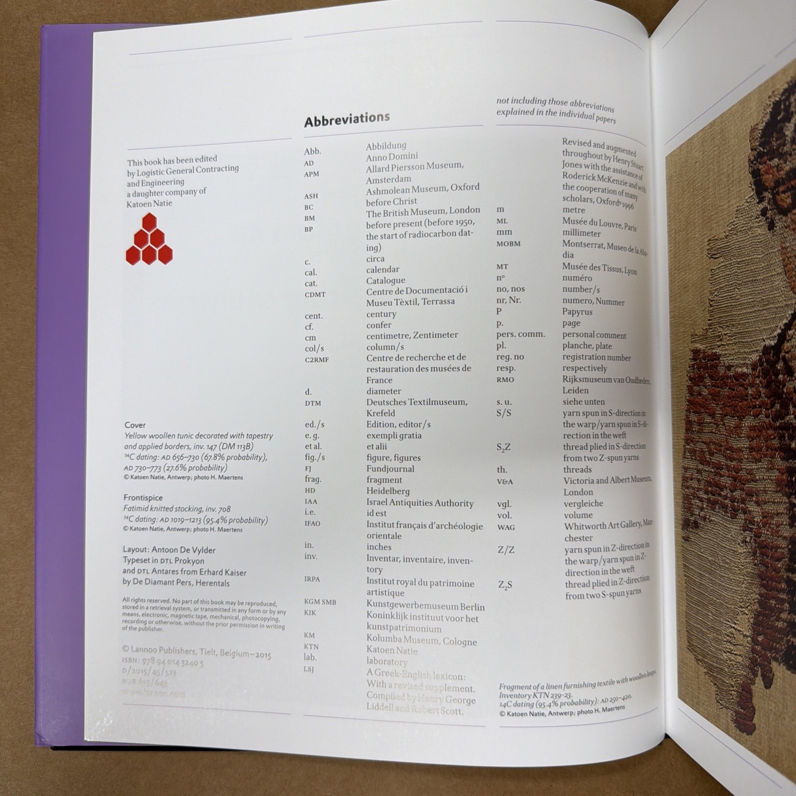 Textiles, Tools and Techniques Of the 1st Millennium AD from Egypt and.. Hardcov