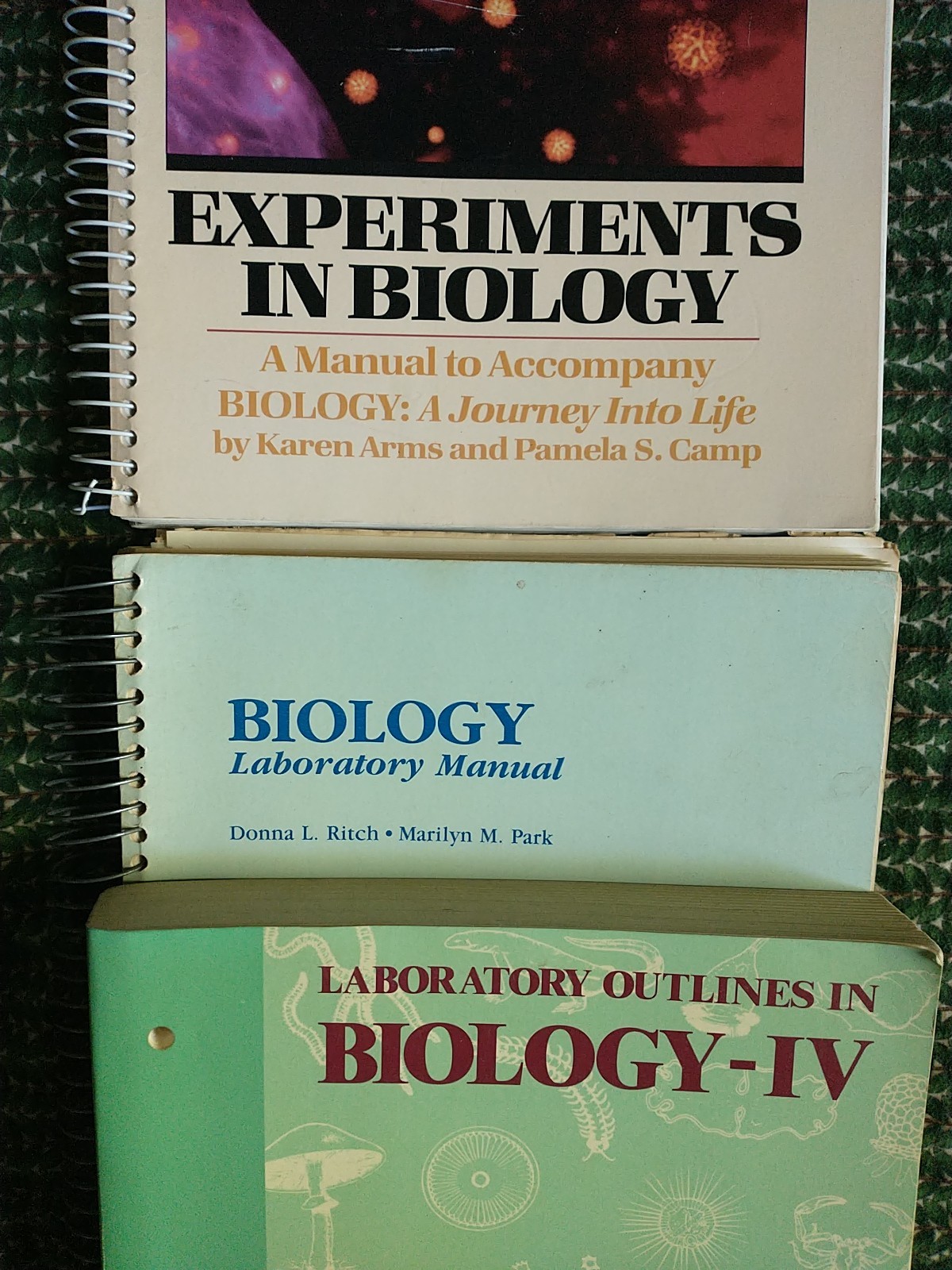 Lot 3 AP Biology/Freshman College Biology Laboratory Manuals Abramoff Arms Ritch