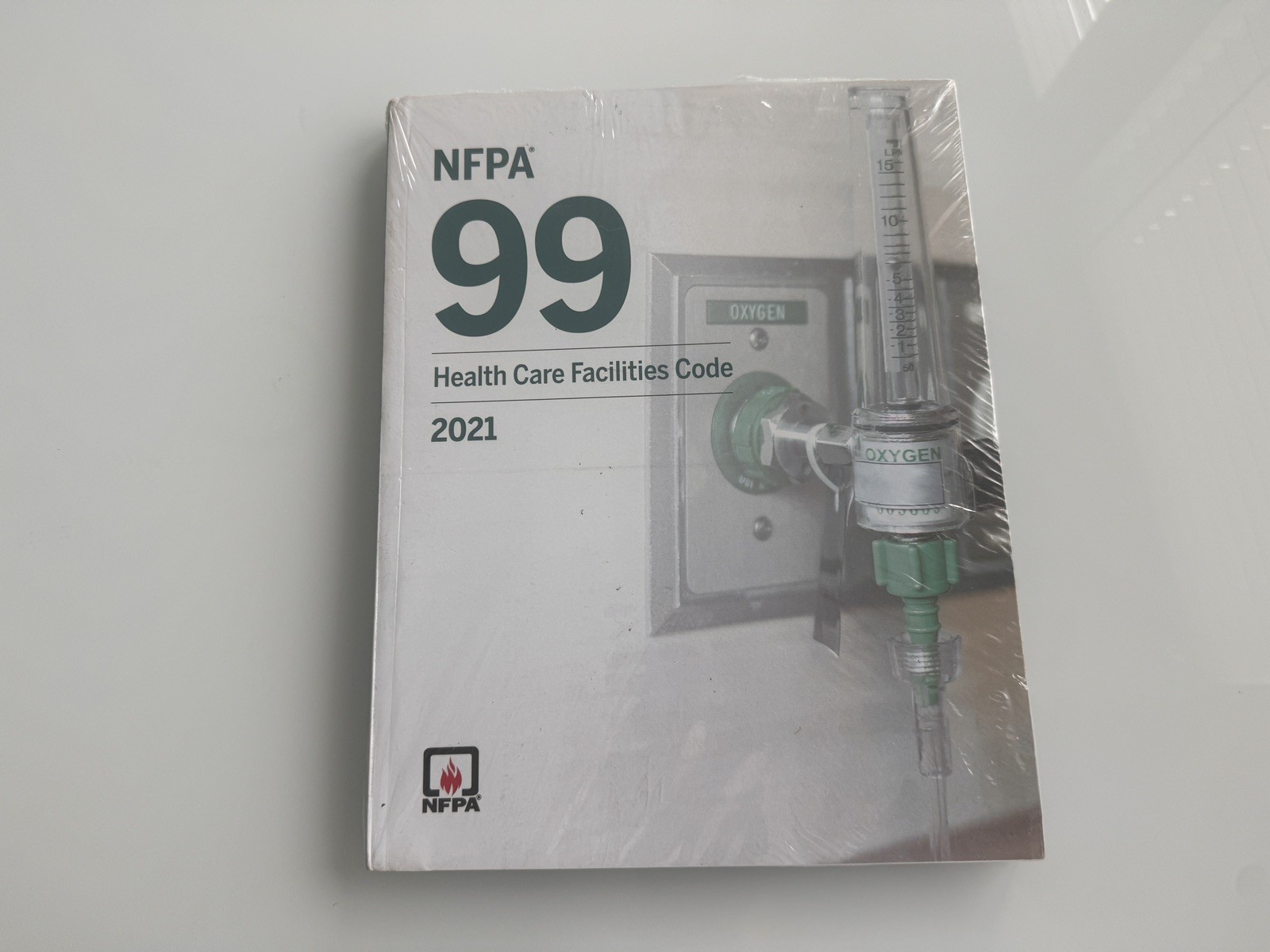 NFPA 99 Health Care Facilities Code 2021 Edition 2021 PAPERBACK USA STOCK.