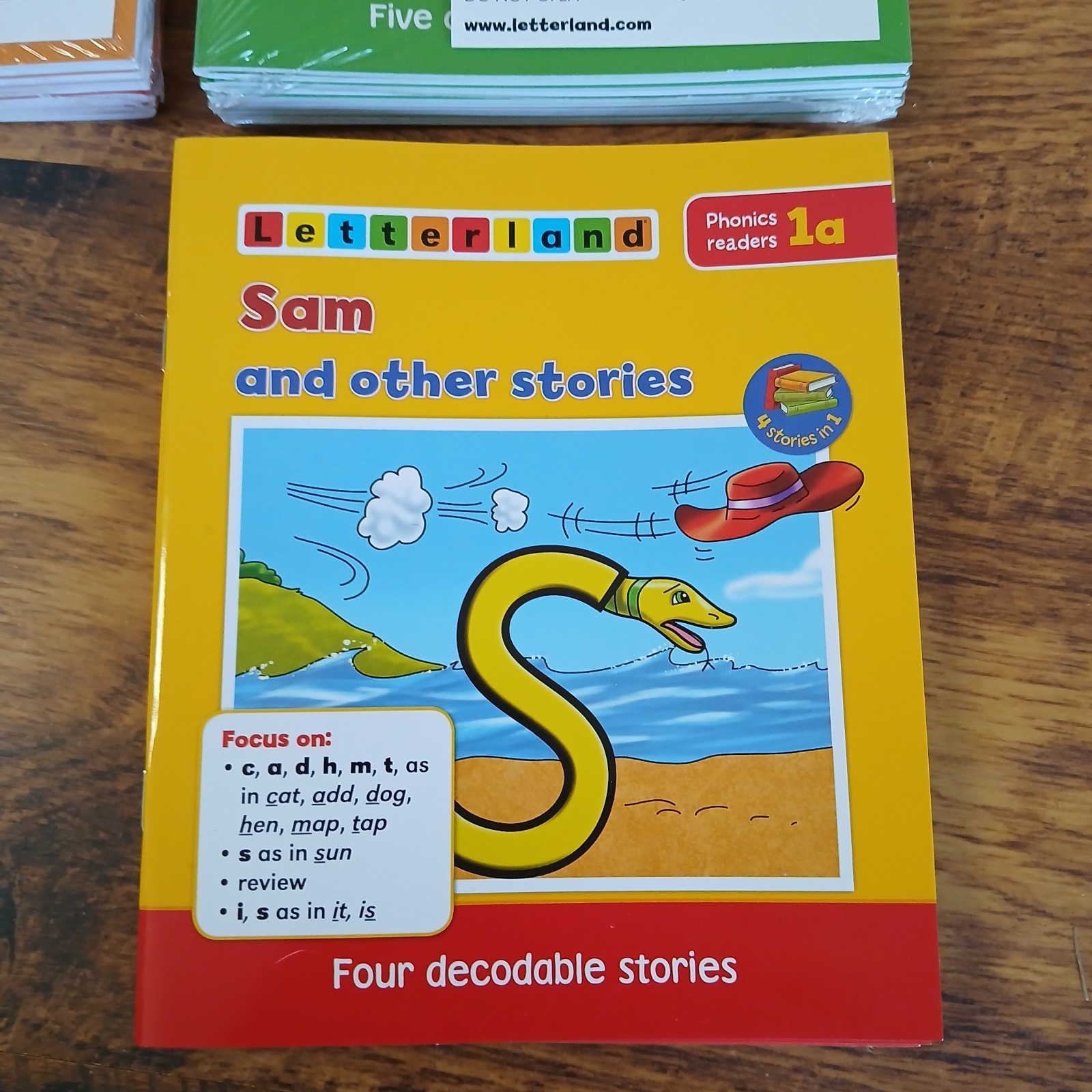 LETTERLAND Phonics Leveled Readers Books Sets 1 – 4 (5 Books Per Set) Elementar