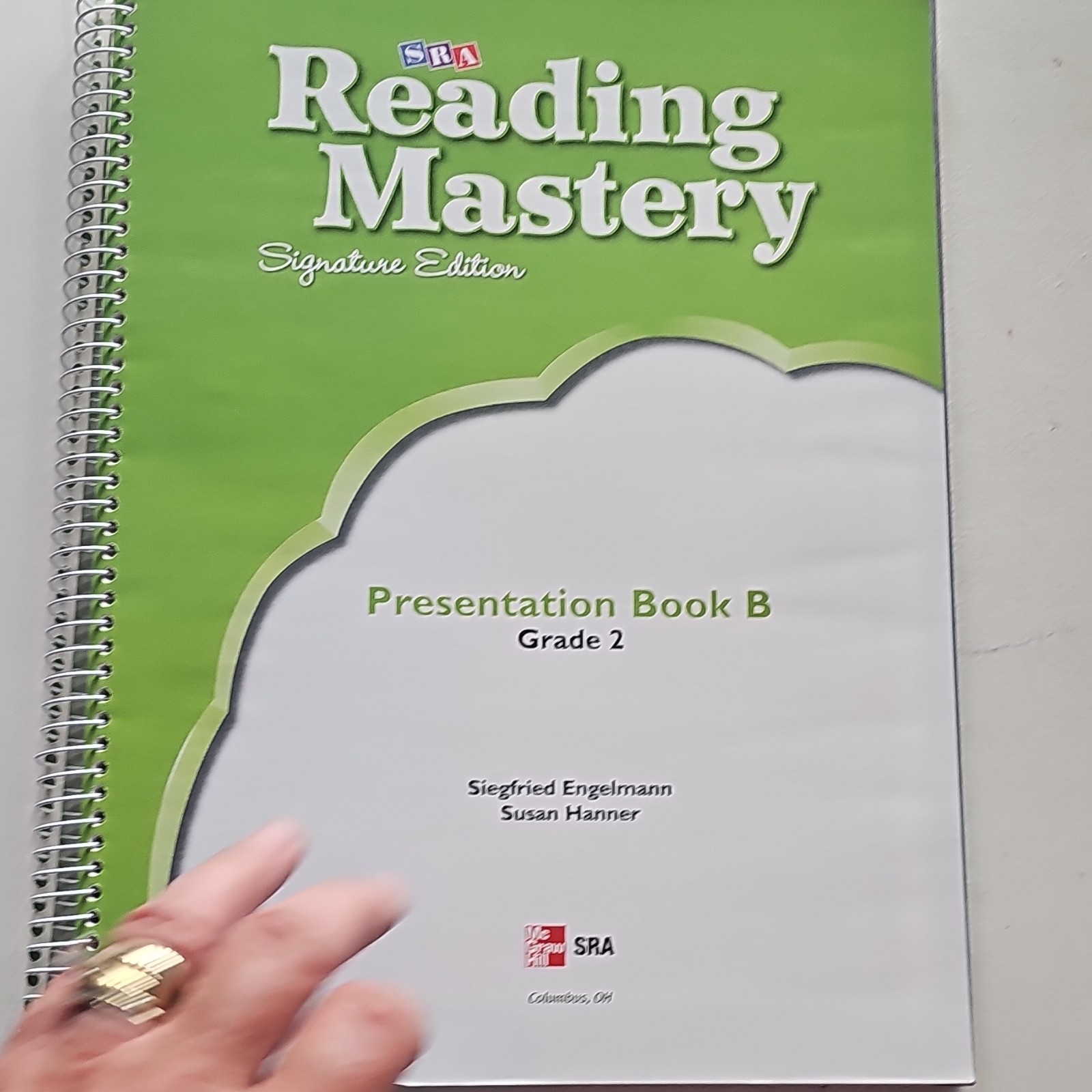 SRA/McGraw-Hill Reading Mastery Signature Ed Presentation Book B Gr 2 2008
