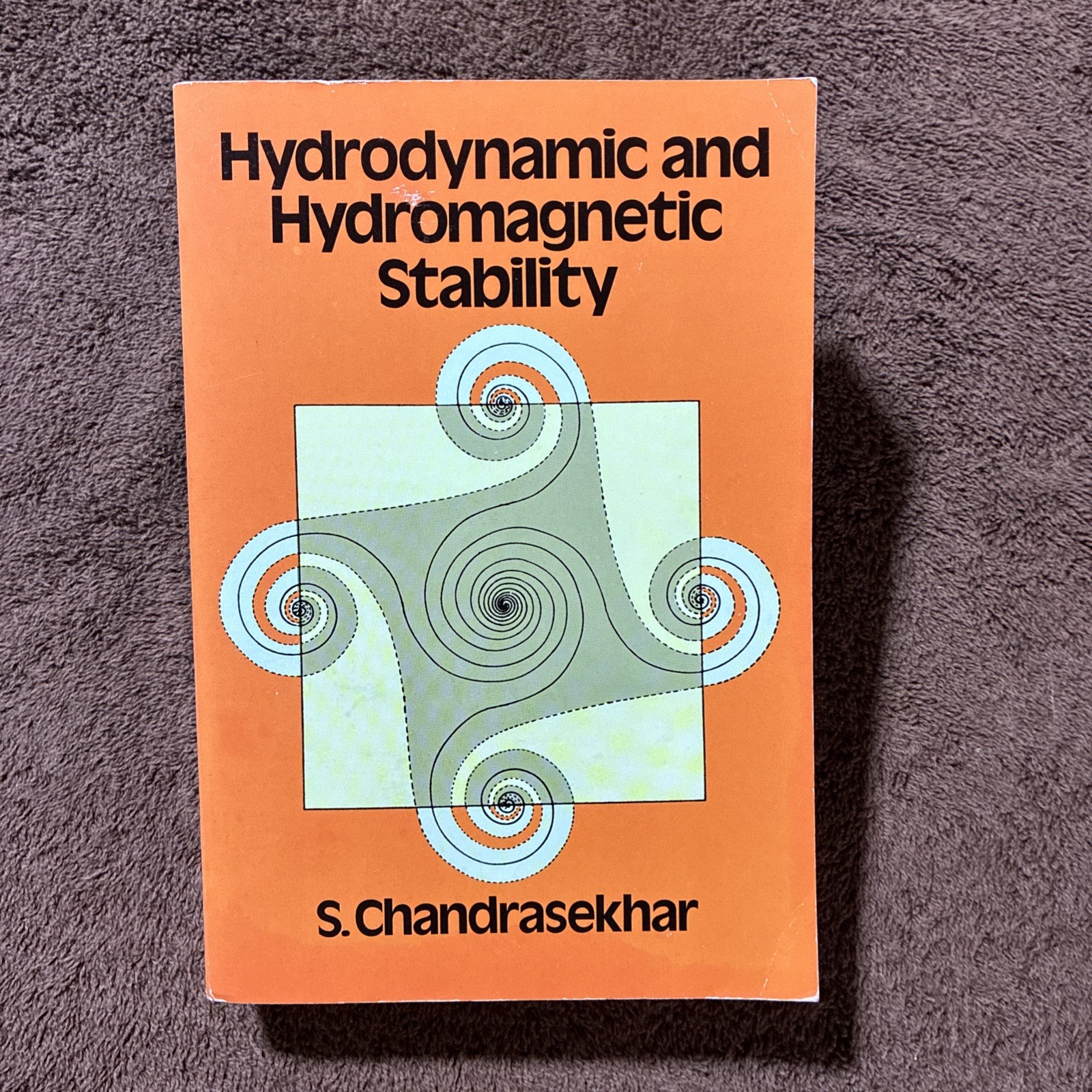 Hydrodynamic and Hydromagnetic Stability (1981 Trade Paperback) Dover