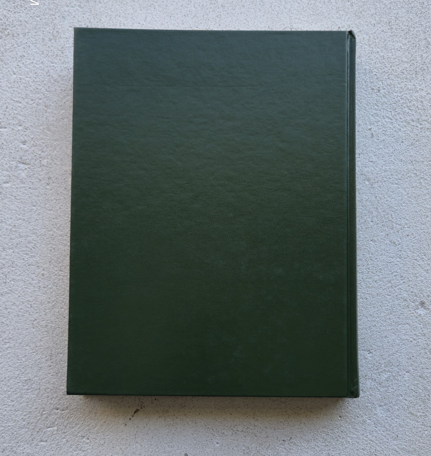U.S. Military Tracked Vehicles Hard Cover Fred Crismon 1992 Pre-owned.