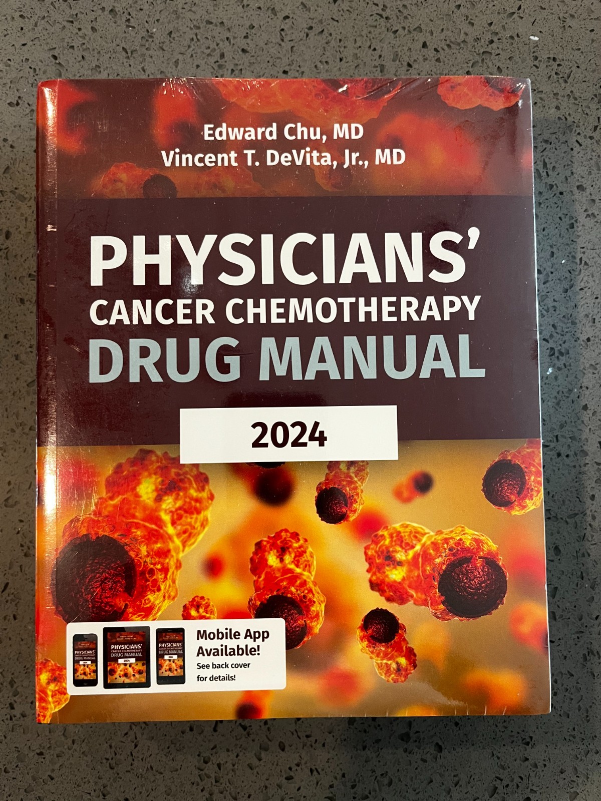 Physicians’ Cancer Chemotherapy Drug Manual 2024 by Edward Chu Paperback Book