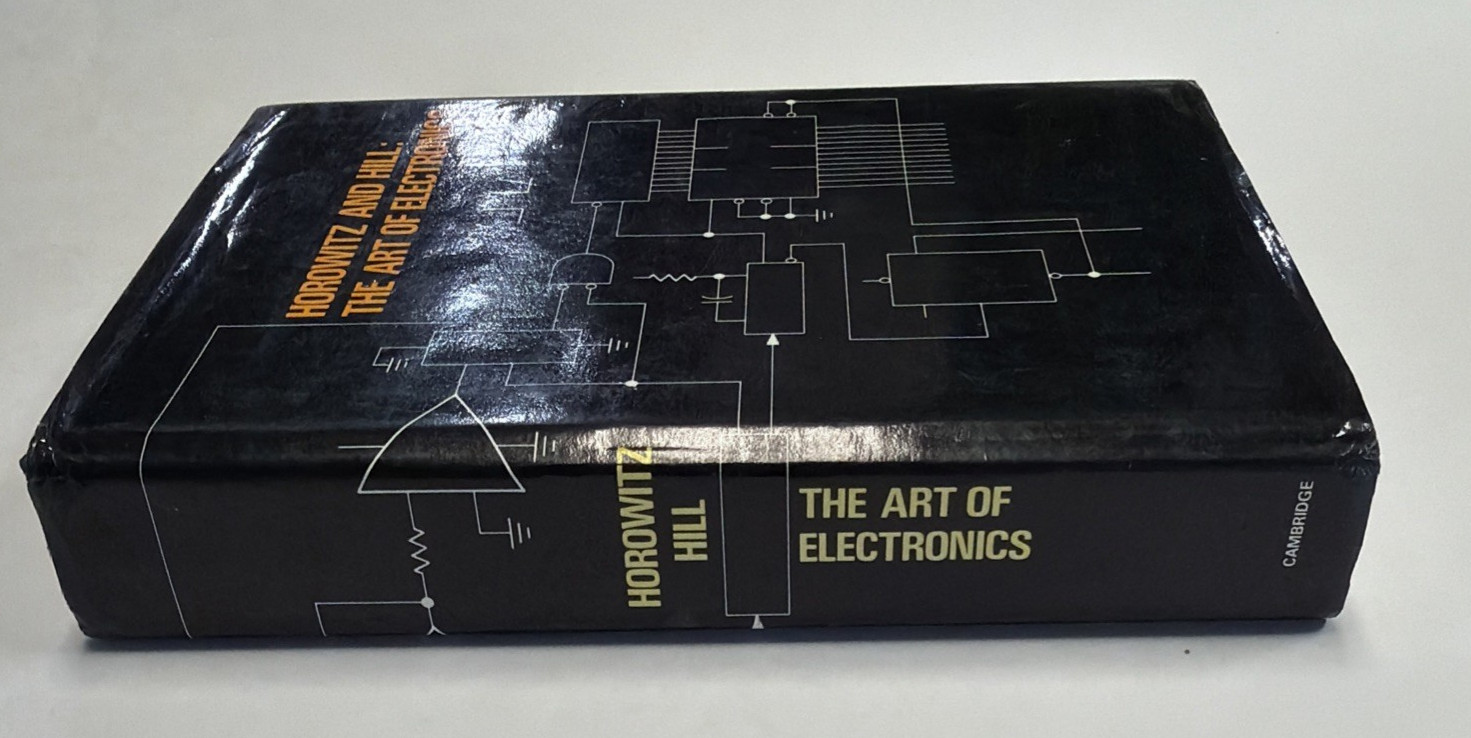 Art of Electronics by Paul Horowitz and Winfield Hill 1986 Reprint HC D