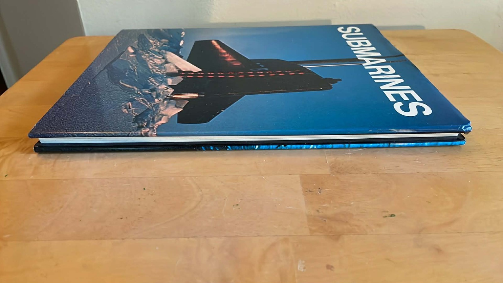 Vintage 1983 “Submarines” HC 1st Ed Book – Richard Humble | Jade Books / Chartwe